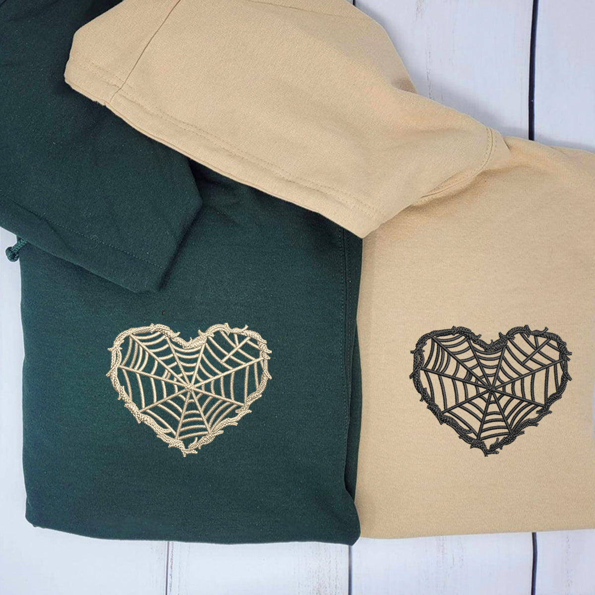 Individuell bestickte Stacheldraht-Herzen, passende Hoodies für Paare