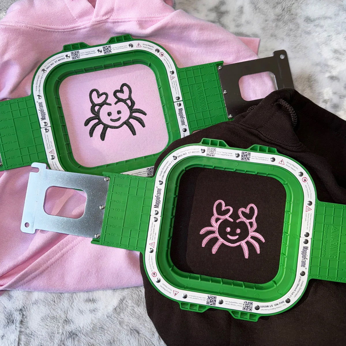 Individuell bestickte Krabbenliebe-Kapuzenpullover für Paare