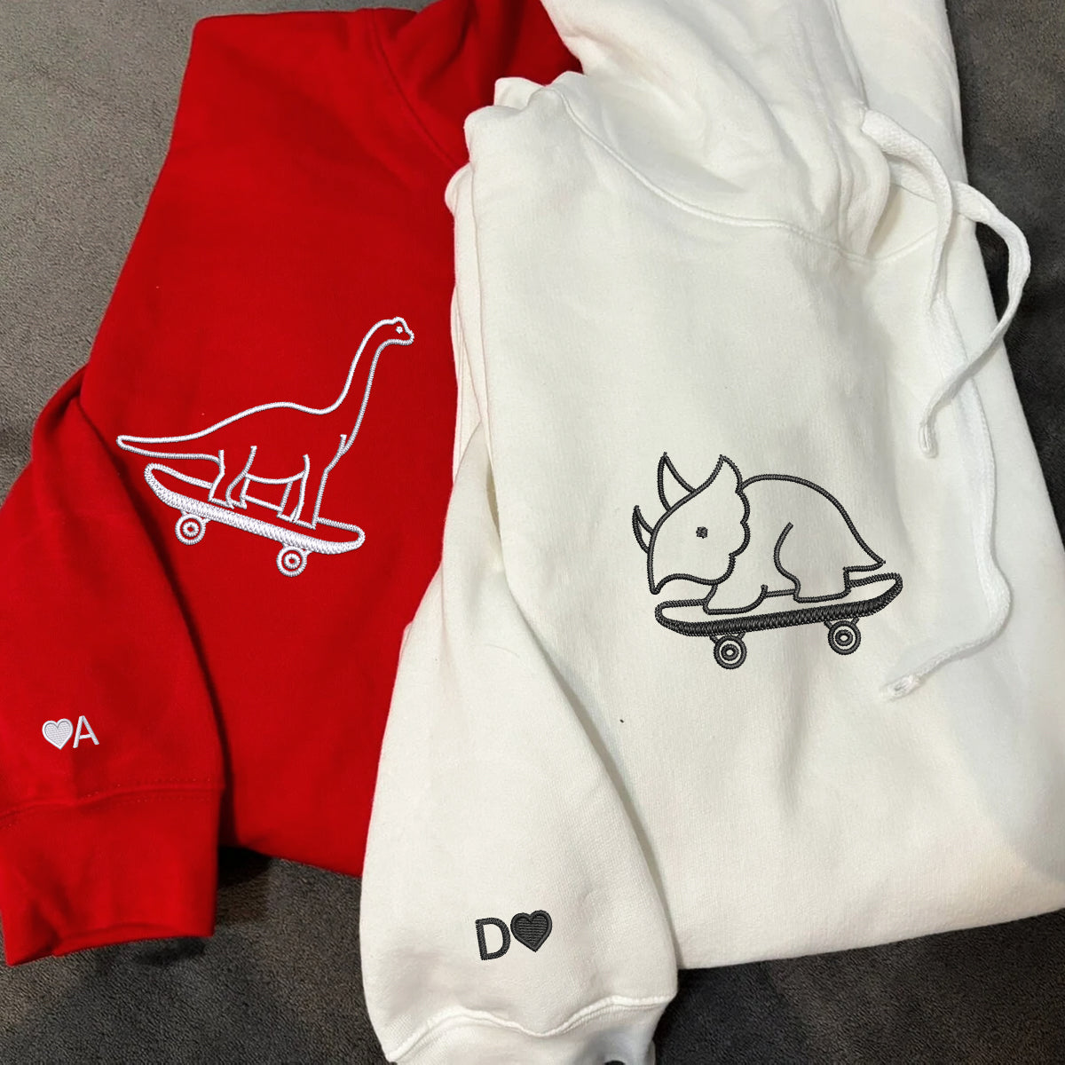 Benutzerdefinierte bestickte süße Dinosaurier Skater passende Hoodies für Paare