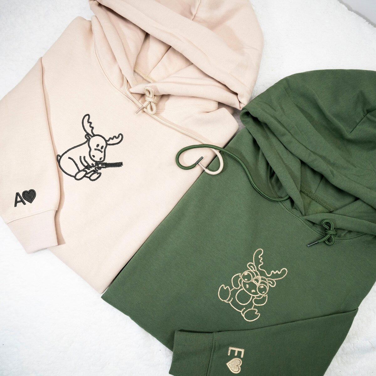 Individuell bestickte Hirschjagd-Kapuzenpullover für Paare