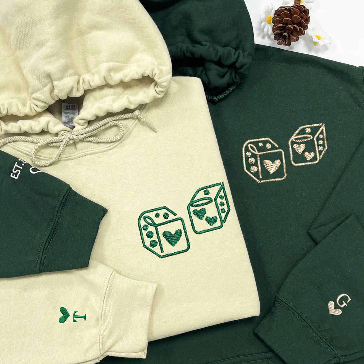 Individuell bestickte Würfel-Love-Kapuzenpullover für Paare