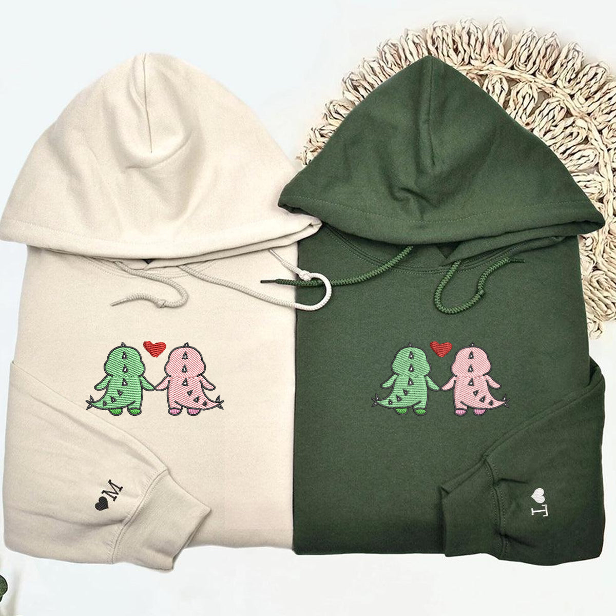 Individuell bestickte Dinosaurier-Paar-Kapuzenpullover für Paare