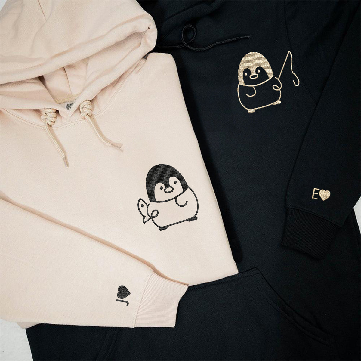 Individuell bestickte Angelpinguin-Kapuzenpullover für Paare