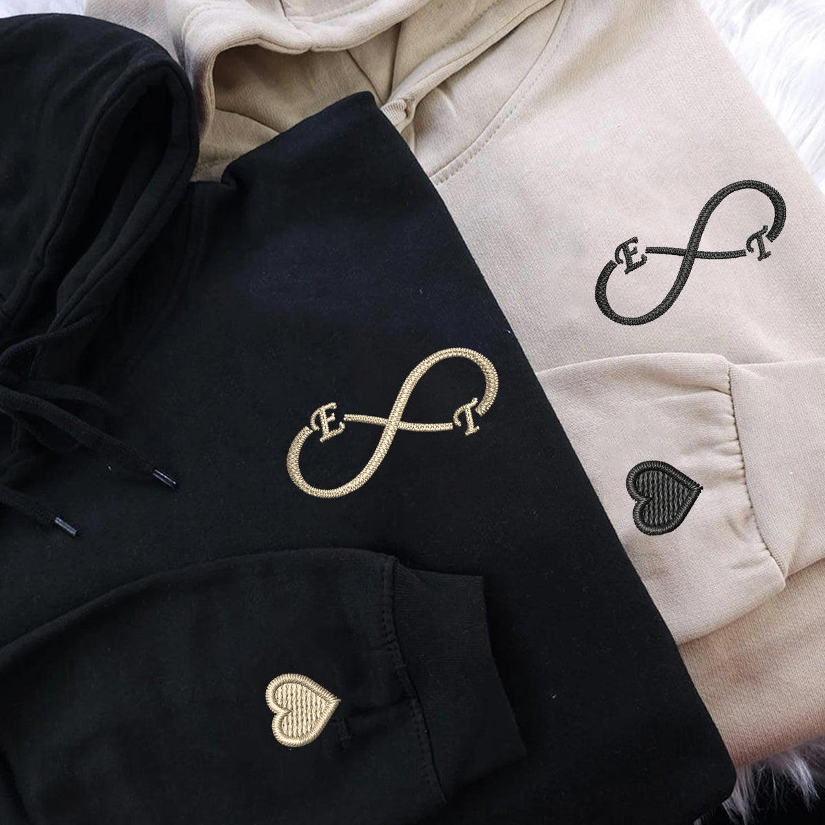 Individuell bestickte „I Love You Infinity“-Kapuzenpullover für Paare