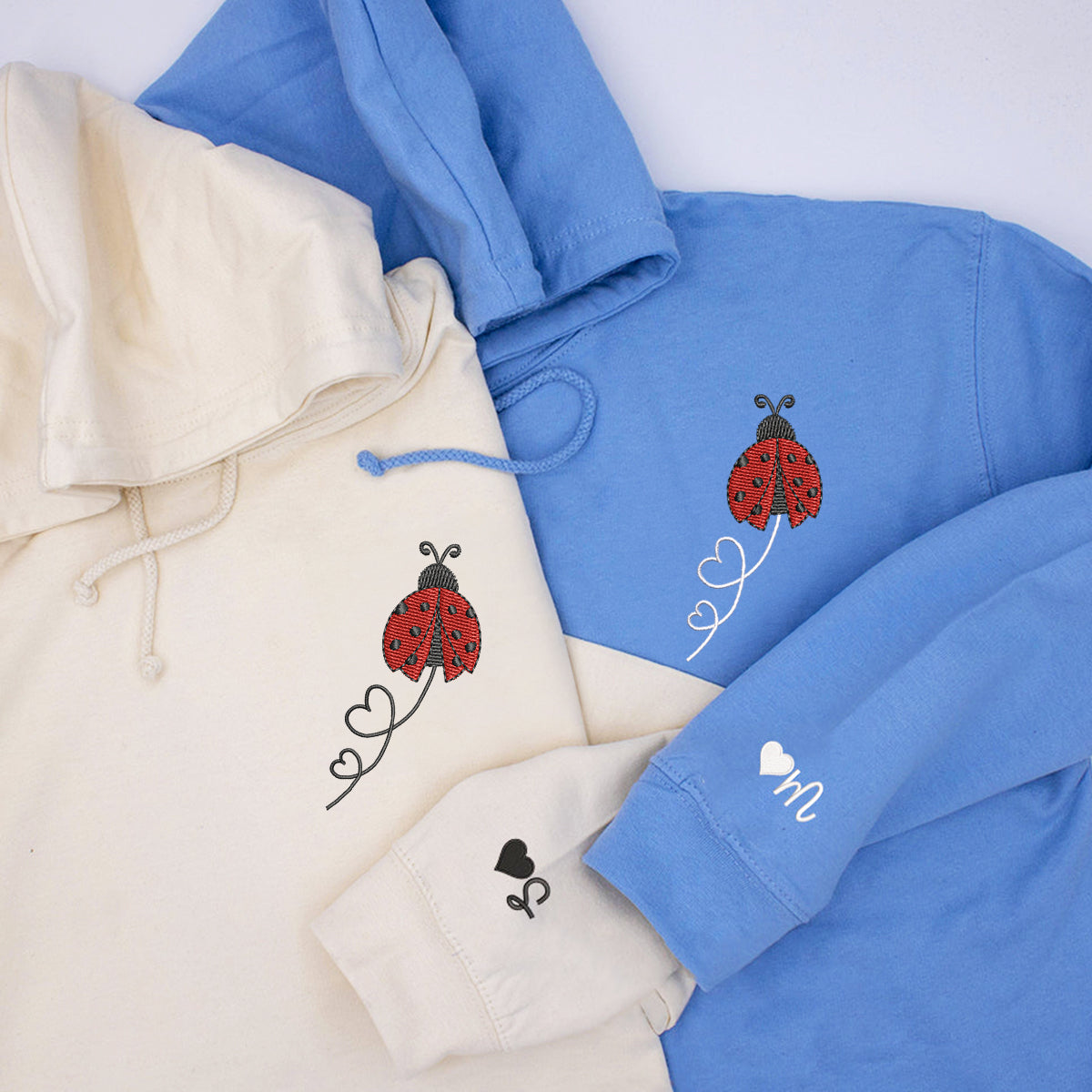 Individuell bestickte Marienkäfer-Herzen, passende Hoodies für Paare