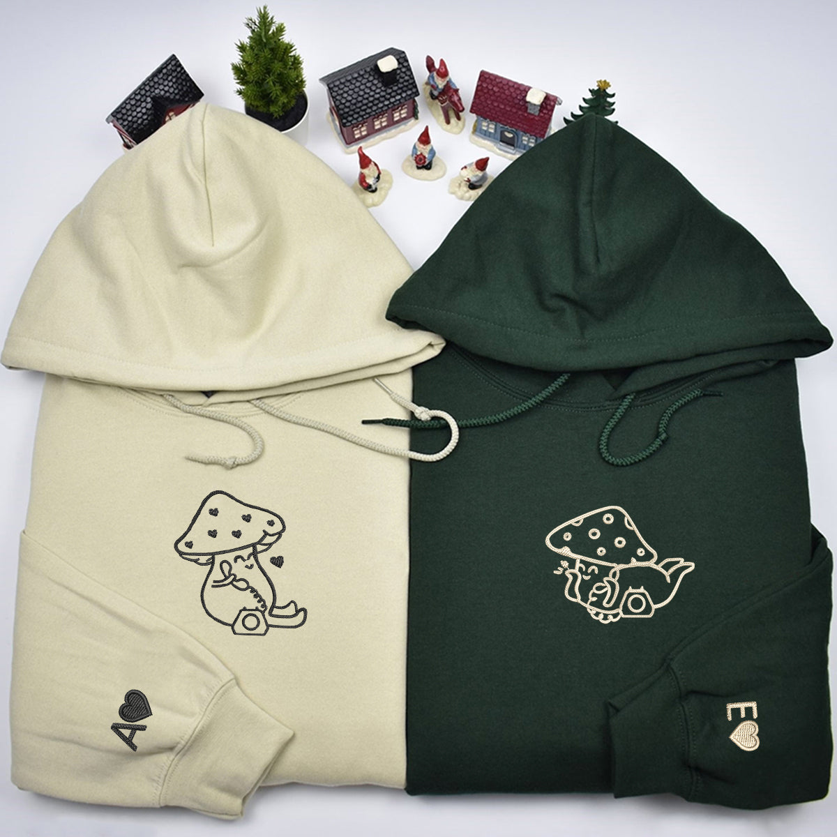 Individuell bestickte Late Night Mushroom Calls Passende Hoodies für Paare