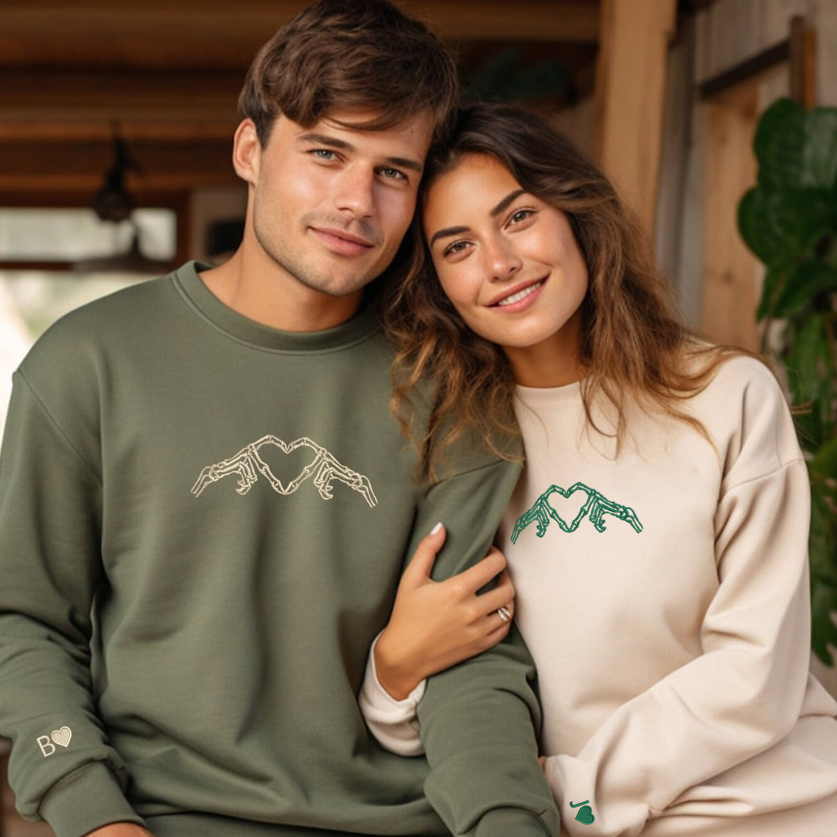 Individuell bestickte Skelett-Herz-Kapuzenpullover mit römischen Ziffern für Paare