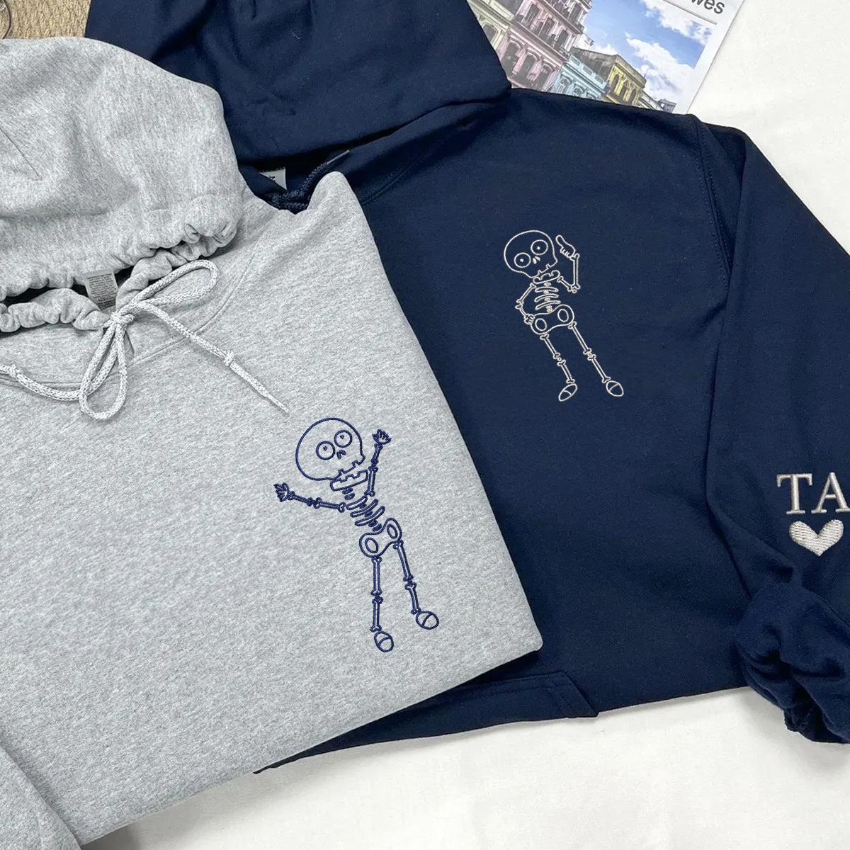 Individuell bestickte Skelett-Kapuzenpullover für Paare