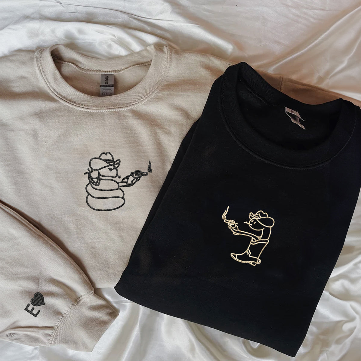 Individuell bestickte Snake Sheriff's passende Hoodies für Paare