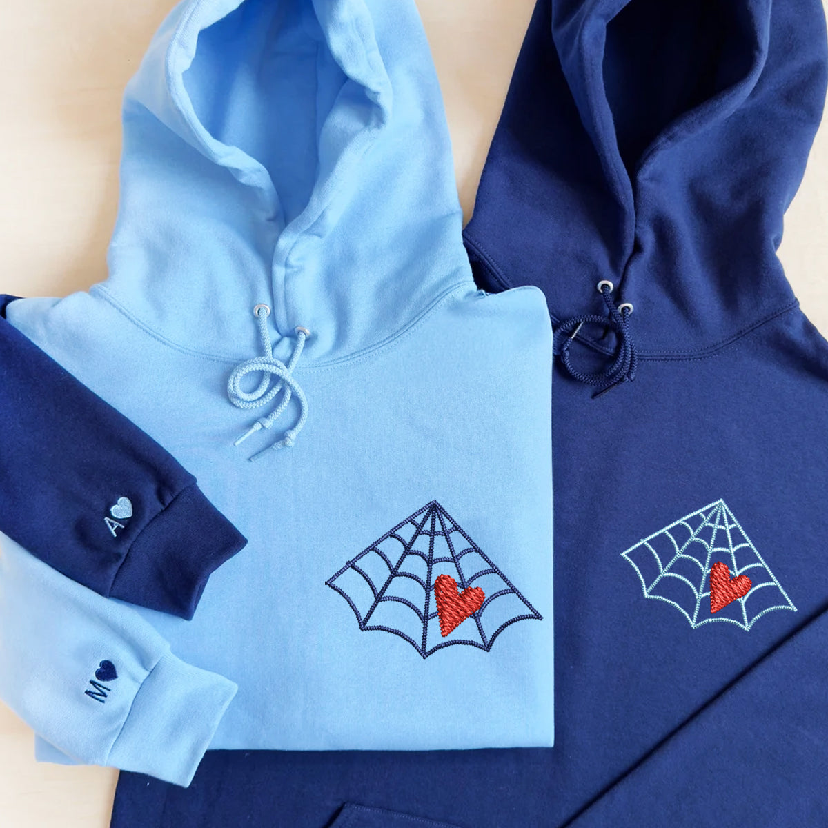 Benutzerdefinierte bestickte Spinnennetz Liebe rotes Herz passende Hoodies für Paare