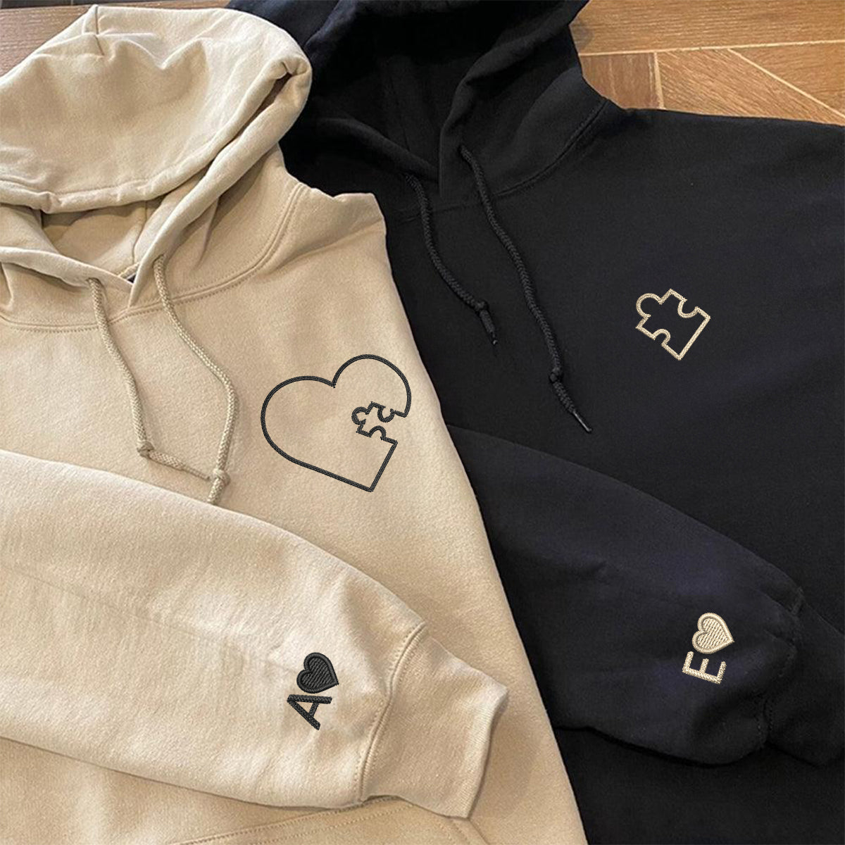 Individuell bestickte „You Complete Me“-Herzpuzzle-Kapuzenpullover für Paare