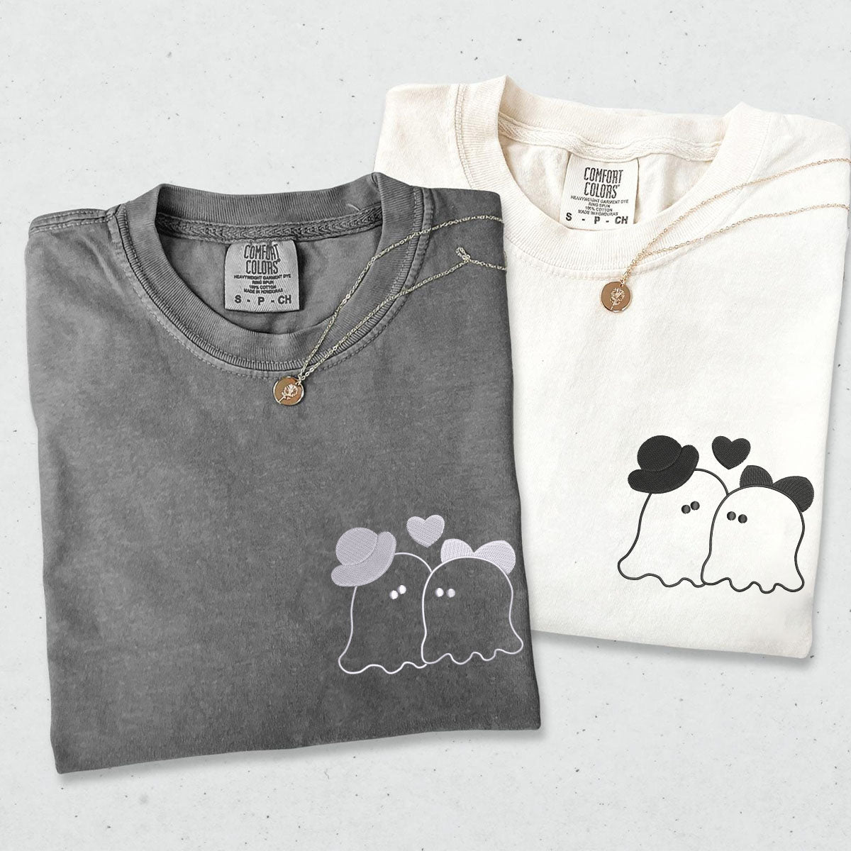 Individuell bestickte T-Shirts mit dem Motiv „Verheiratete Geister“ für Paare