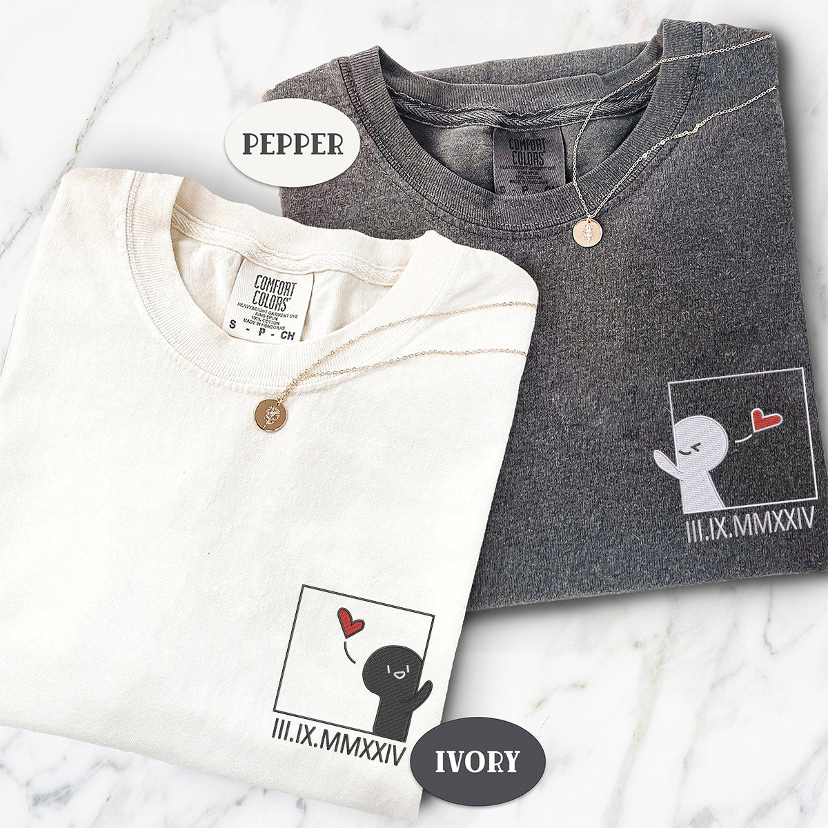 T-shirts personnalisés brodés avec chiffres romains pour couples