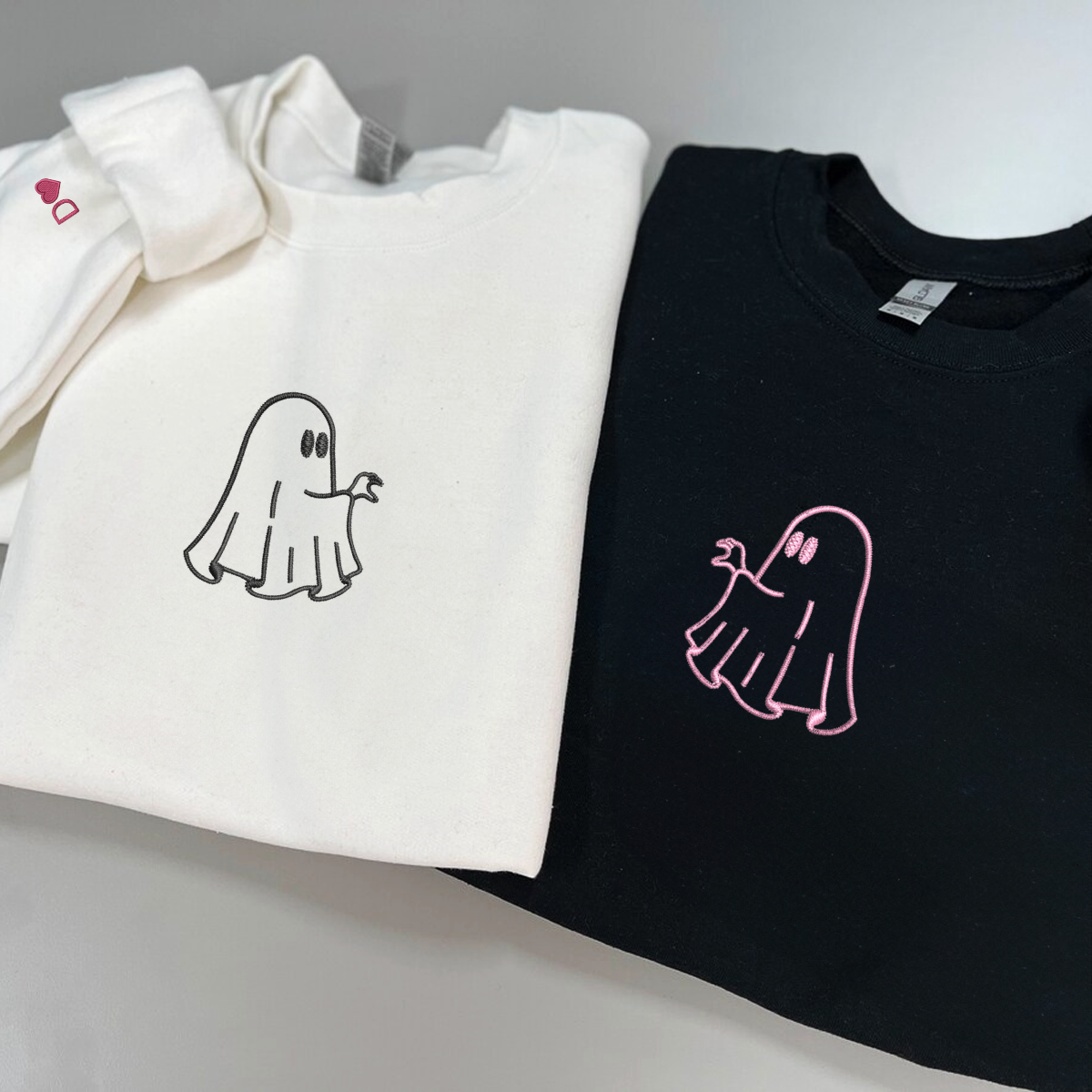 Individuell bestickte Geisterherzhände, passende Hoodies für Paare