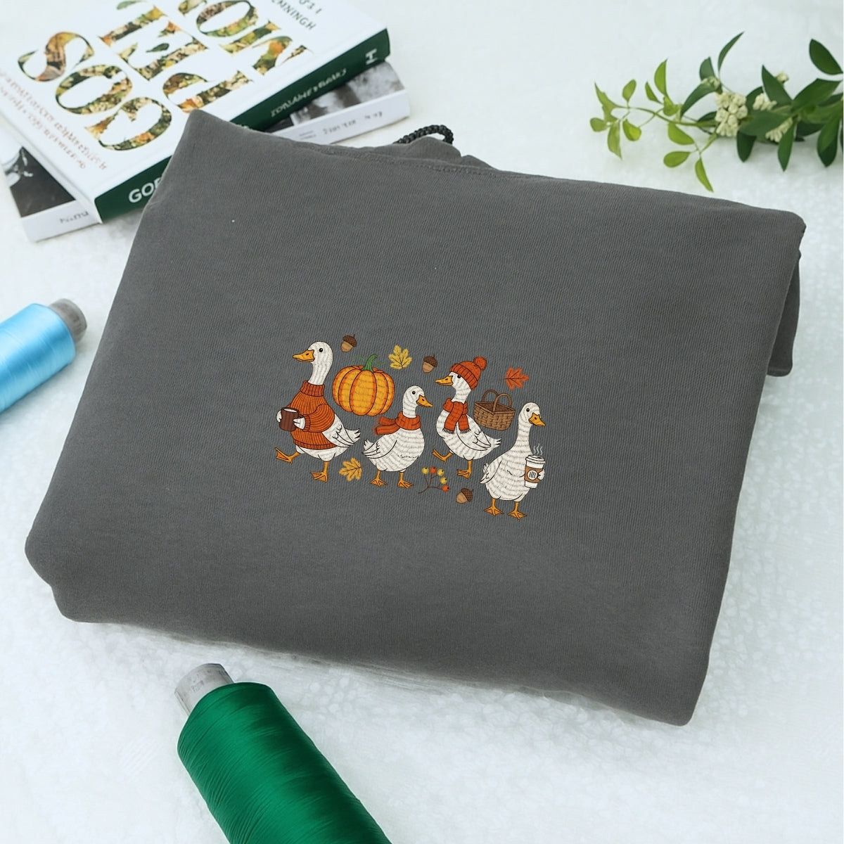 Individuell bestickte Engel- und Dämonenkatze-Kapuzenpullover für Paare