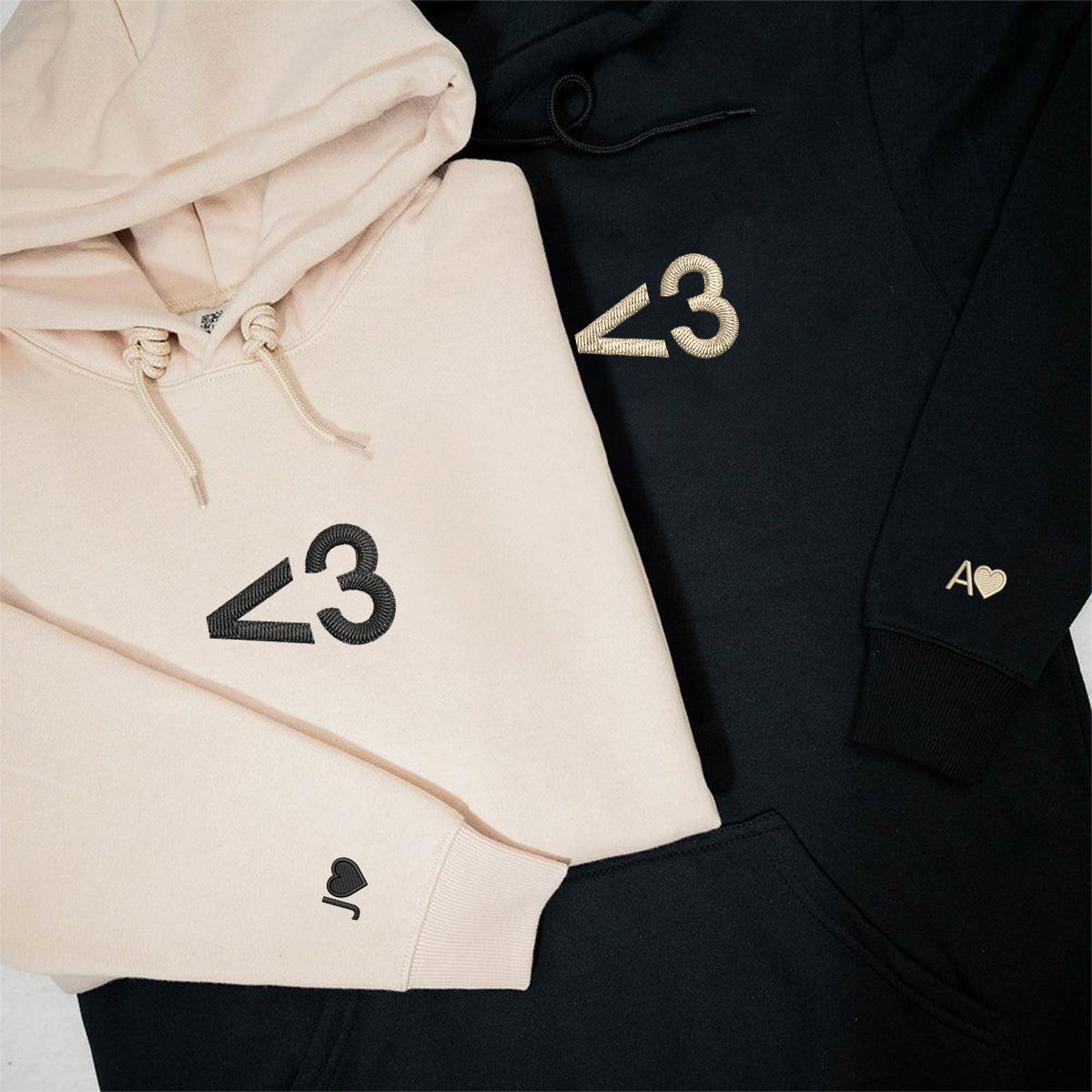 Individuell bestickte Herz-Kapuzenpullover für Paare