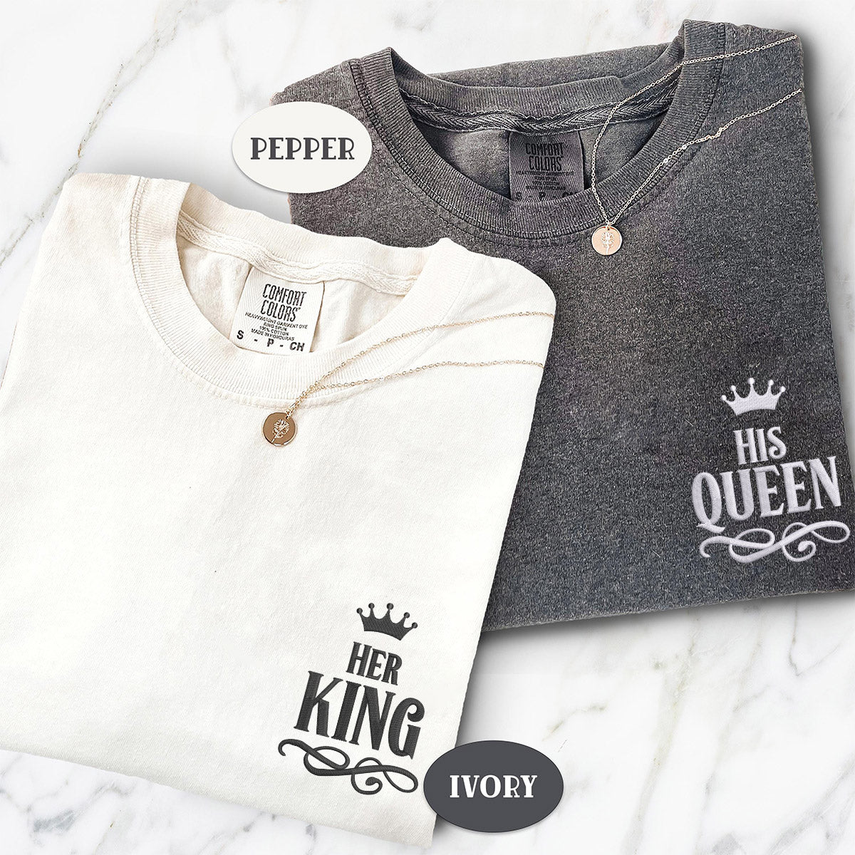 Individuell bestickte T-Shirts für Paare, passend zu „Her King x His Queen“