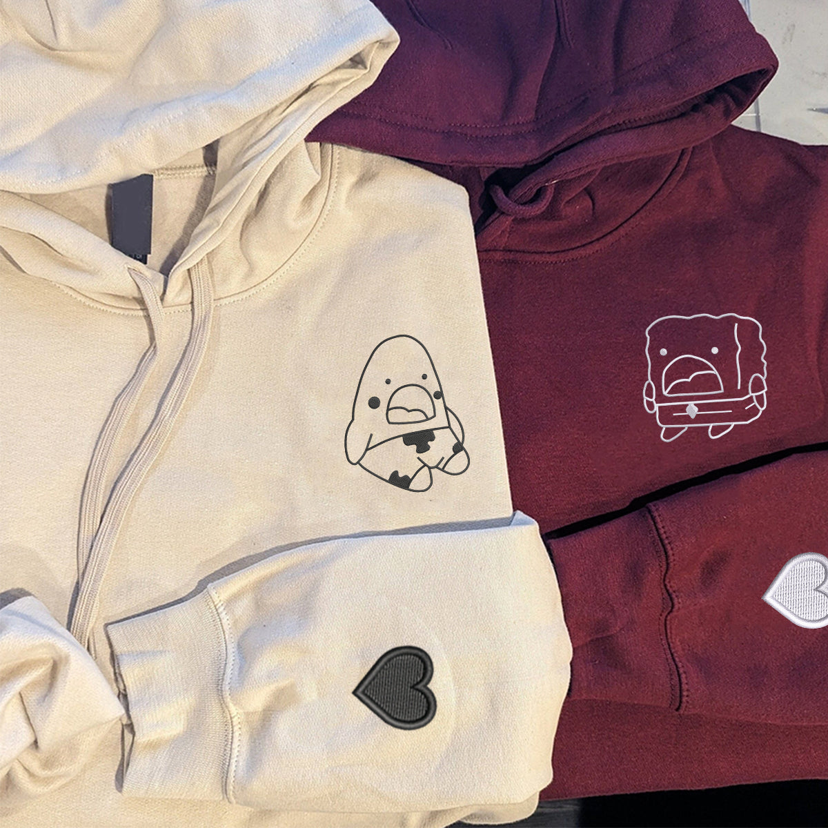 Individuell bestickte humorvolle Cartoon-Kapuzenpullover für Paare