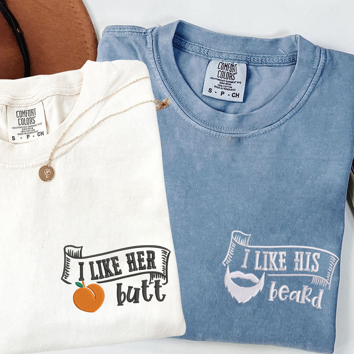 Individuell bestickte „I Like His Beard“-T-Shirts für Paare