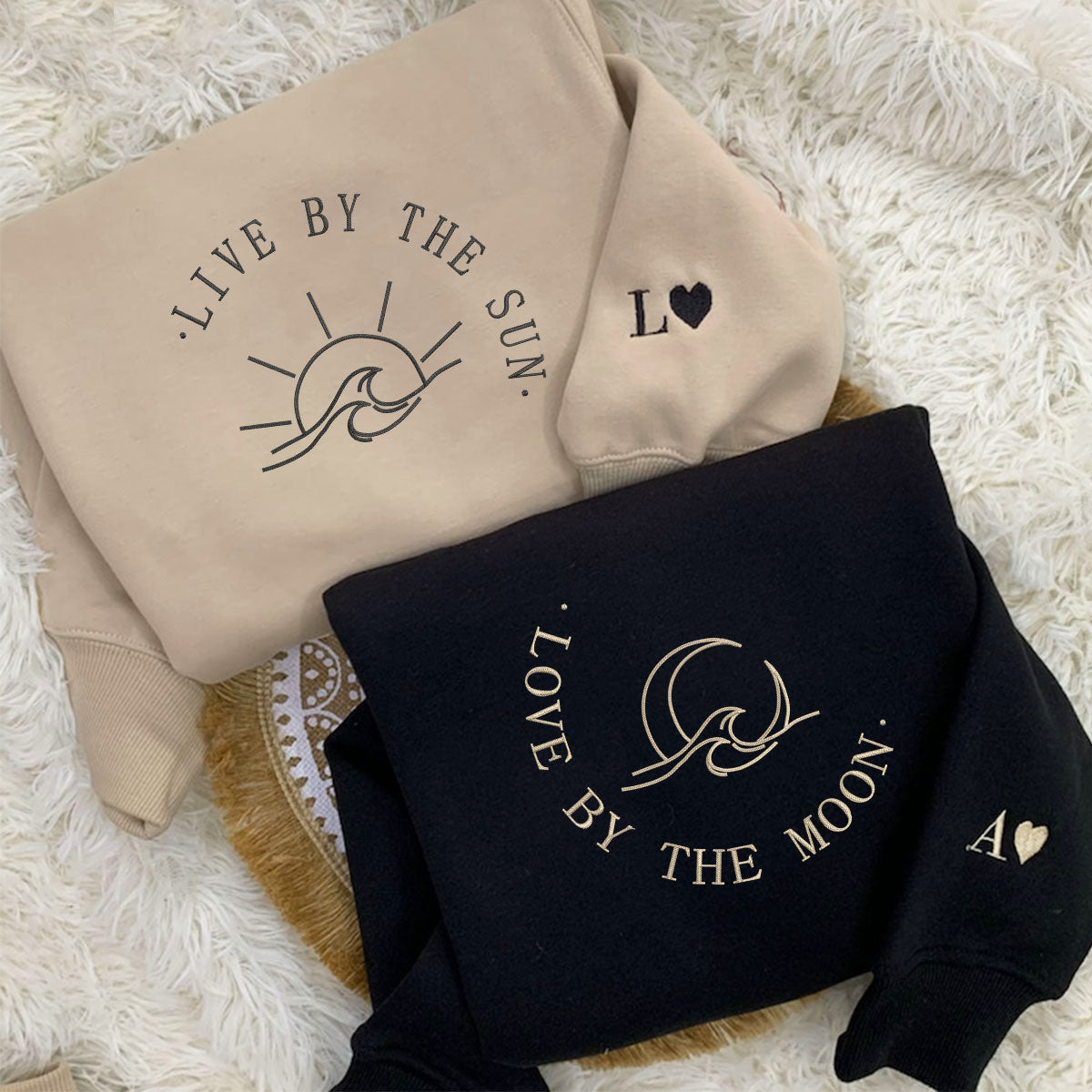 Individuell bestickte „Live by The Sun, Love by The Moon“-Kapuzenpullover für Paare