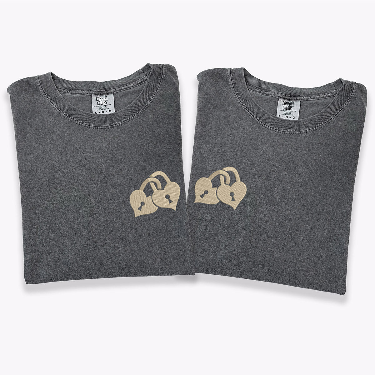 Individuell bestickte Liebes-Vorhängeschloss-T-Shirts für Paare