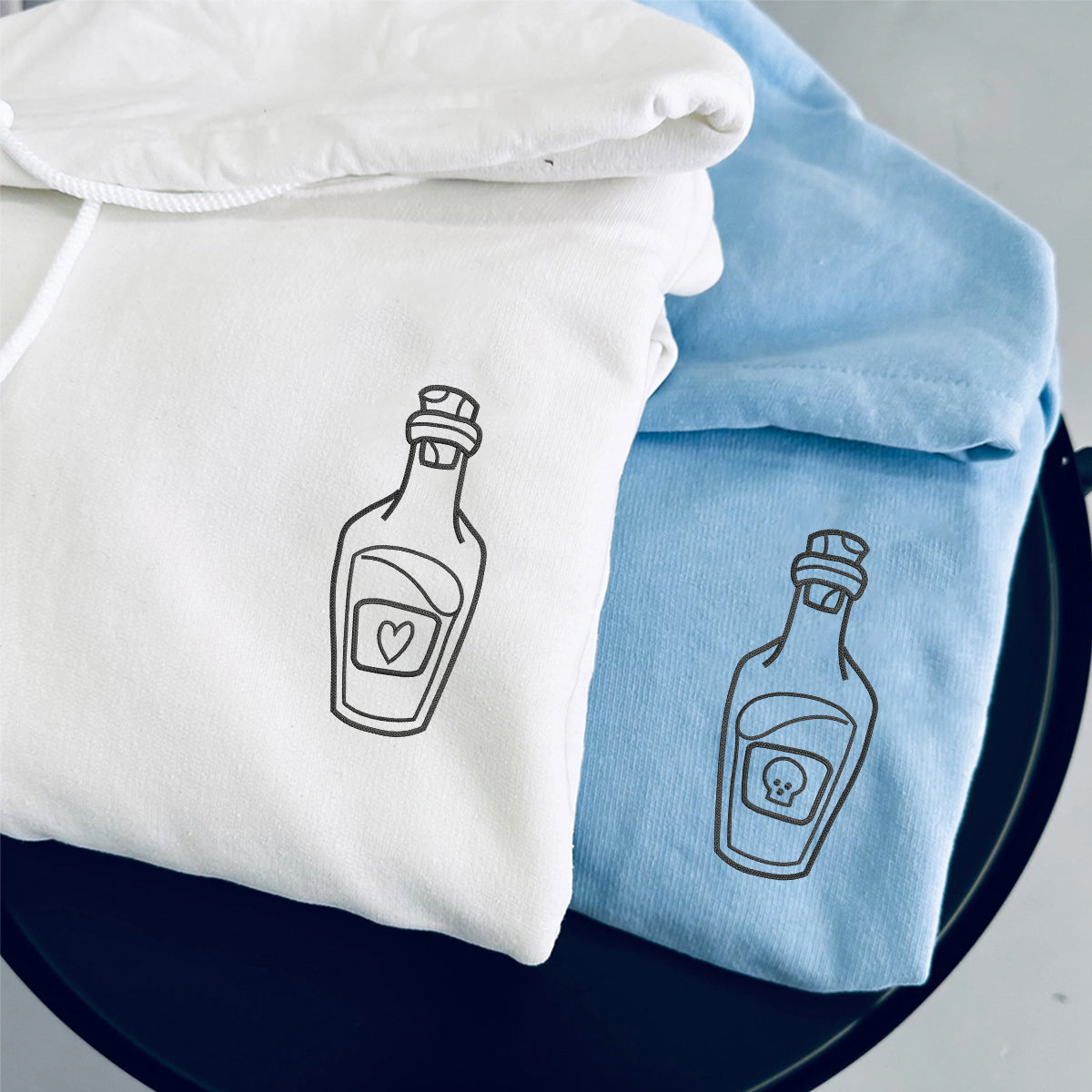 Individuell bestickte Engel- und Dämonenkatze-Kapuzenpullover für Paare