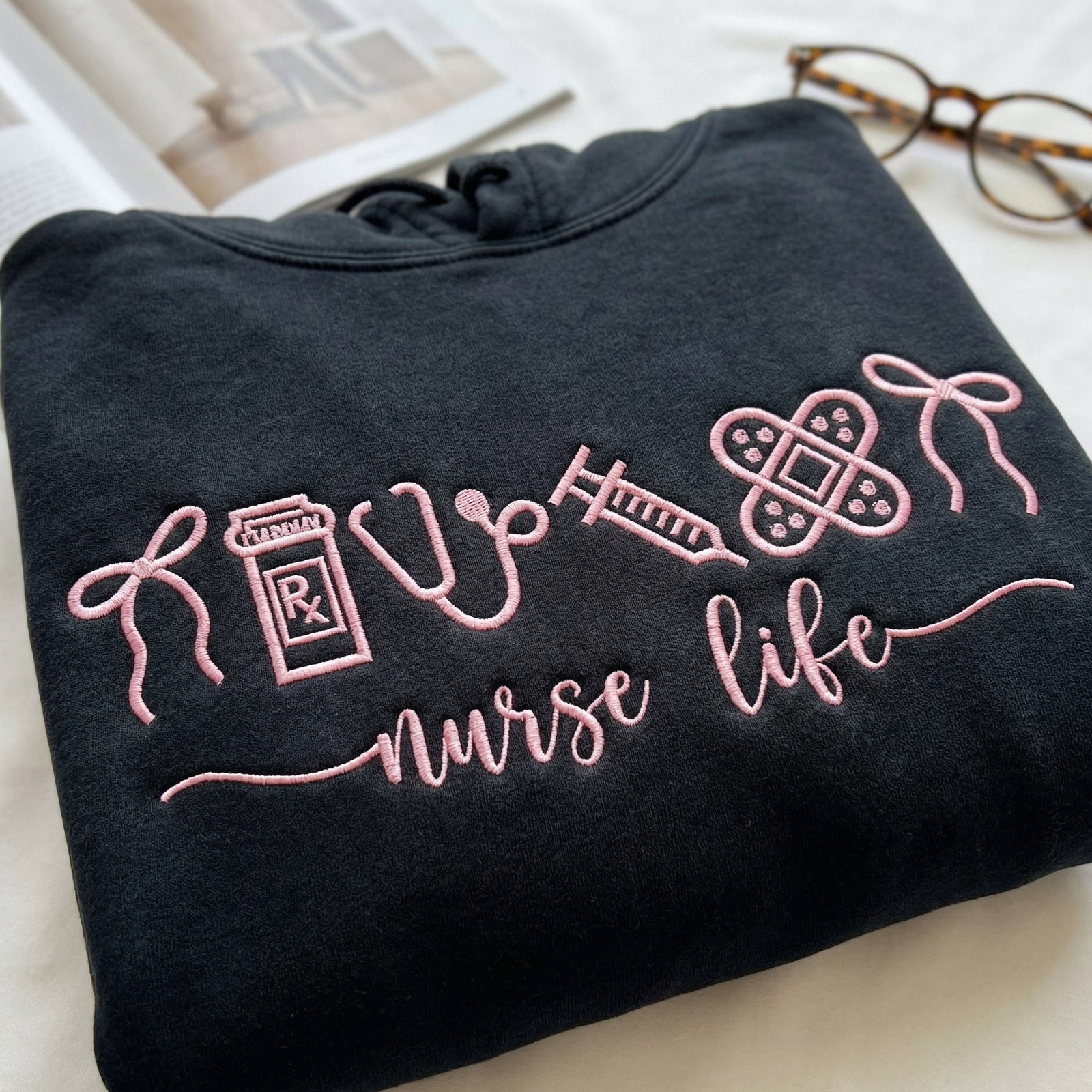 Individuell bestickte Engel- und Dämonenkatze-Kapuzenpullover für Paare