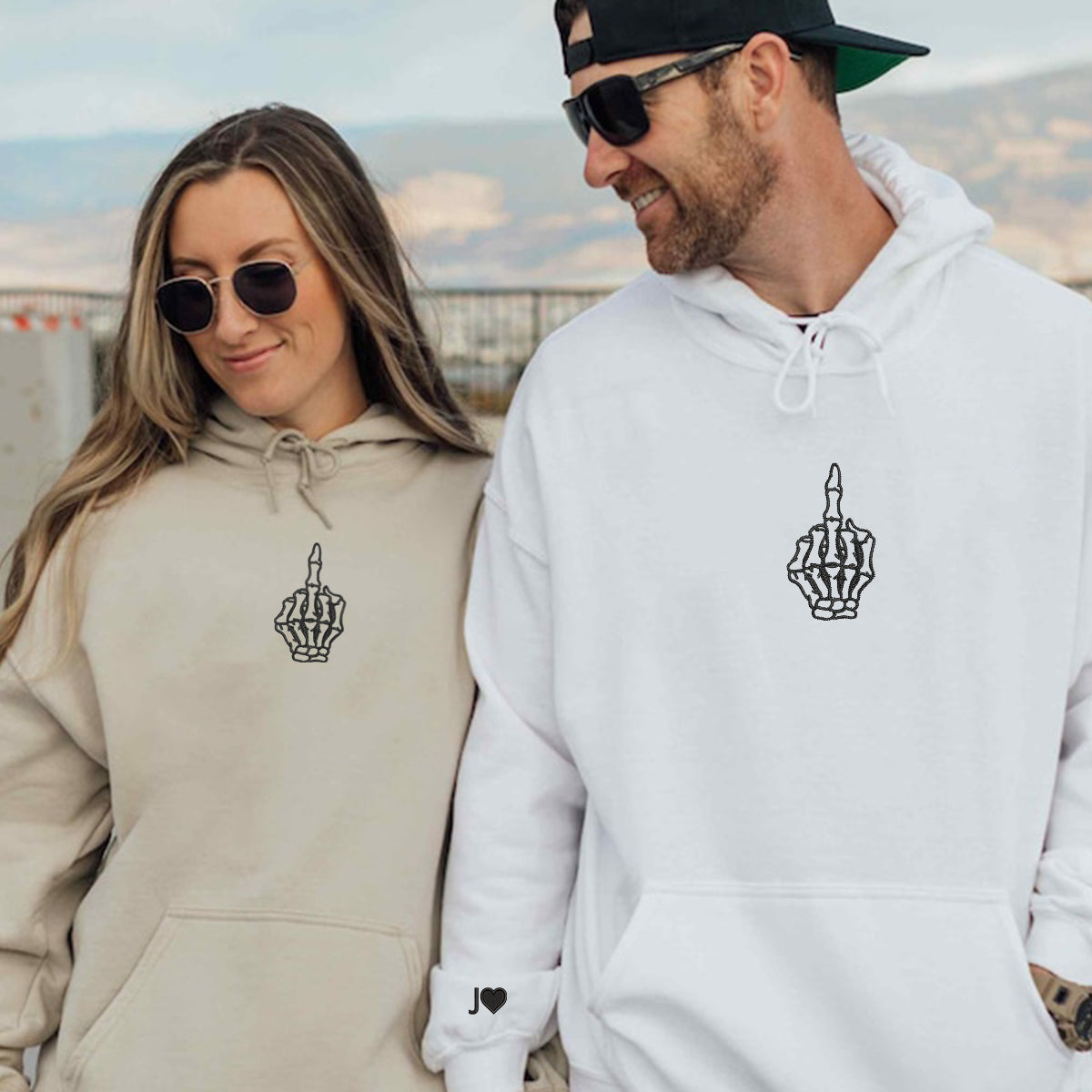 Individuell bestickte Skelett-Süße Hände passende Hoodies für Paare