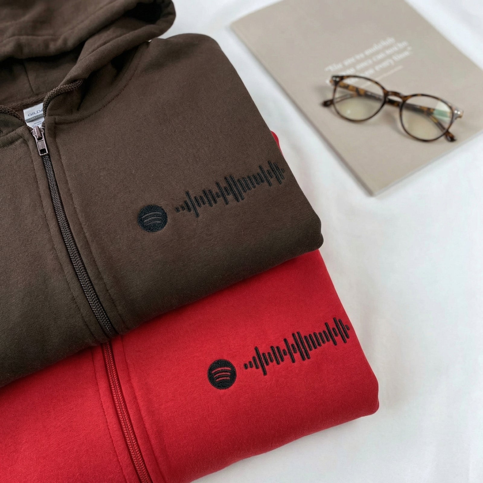 Sweats à capuche brodés personnalisés assortis pour couples