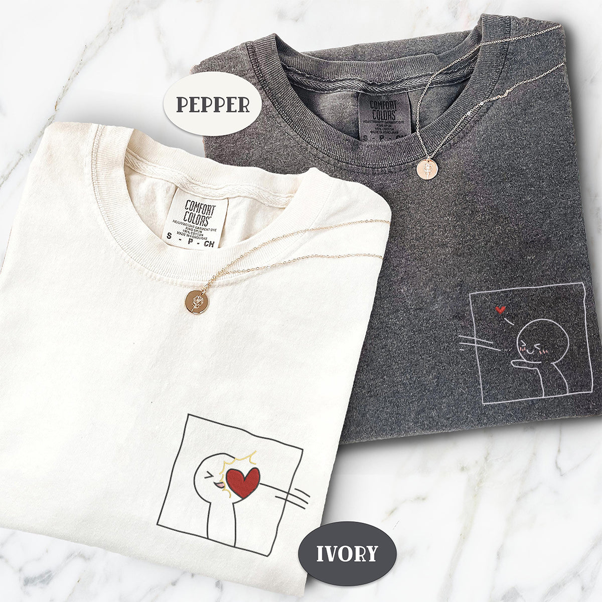 T-shirts assortis brodés personnalisés Roi et Reine des Grenouilles pour couples
