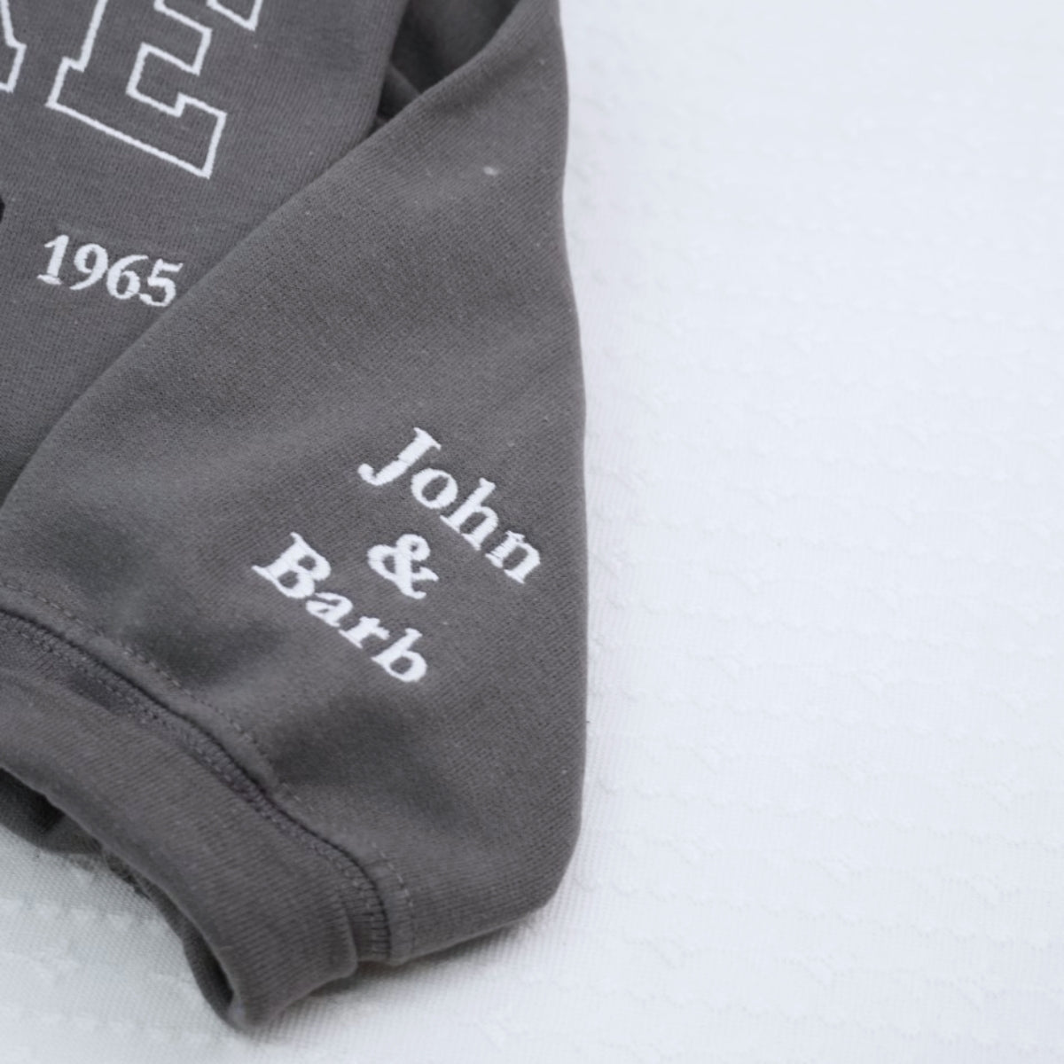 Sweats à capuche assortis brodés personnalisés avec ange et chat démon pour couples