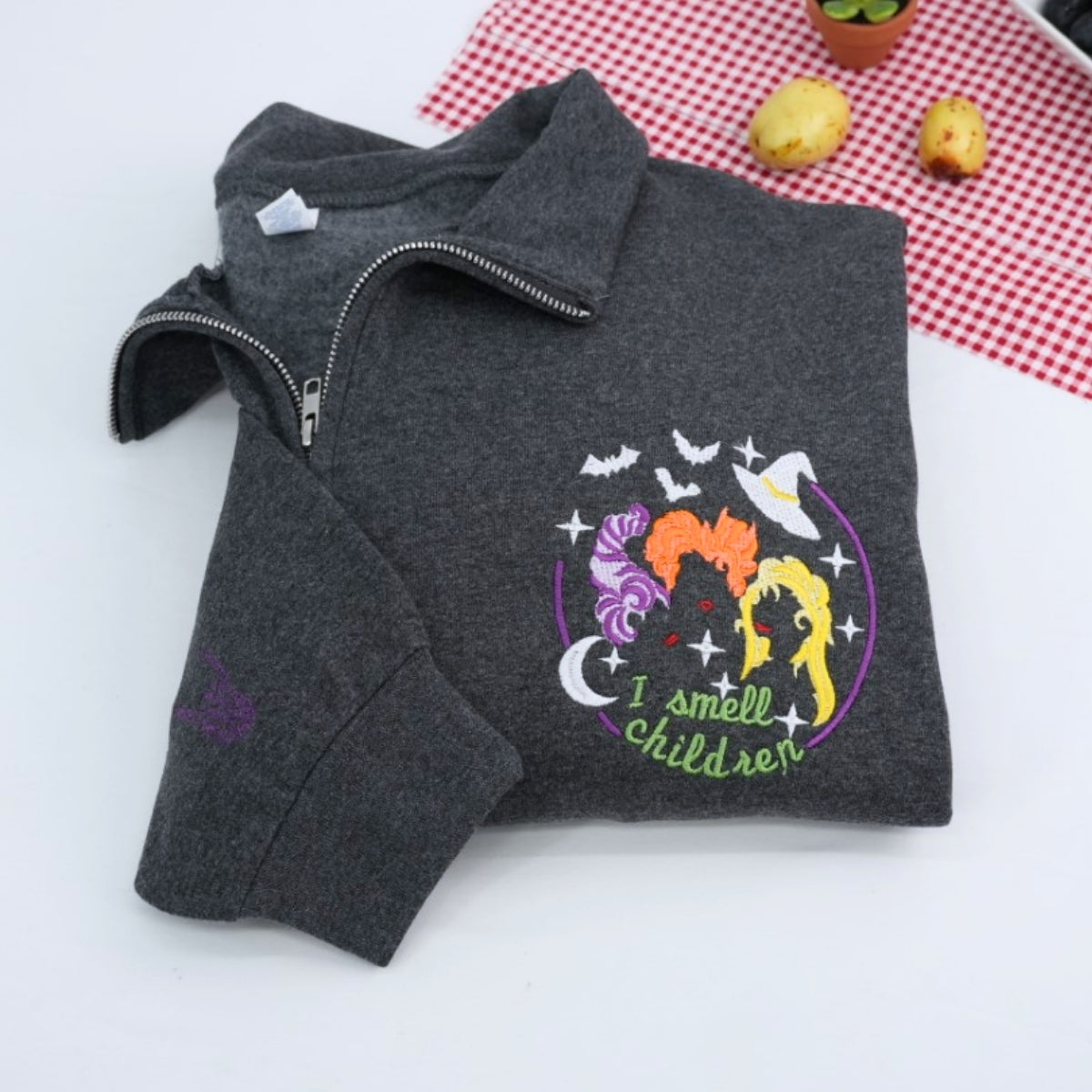 Sweats à capuche assortis brodés personnalisés avec ange et chat démon pour couples