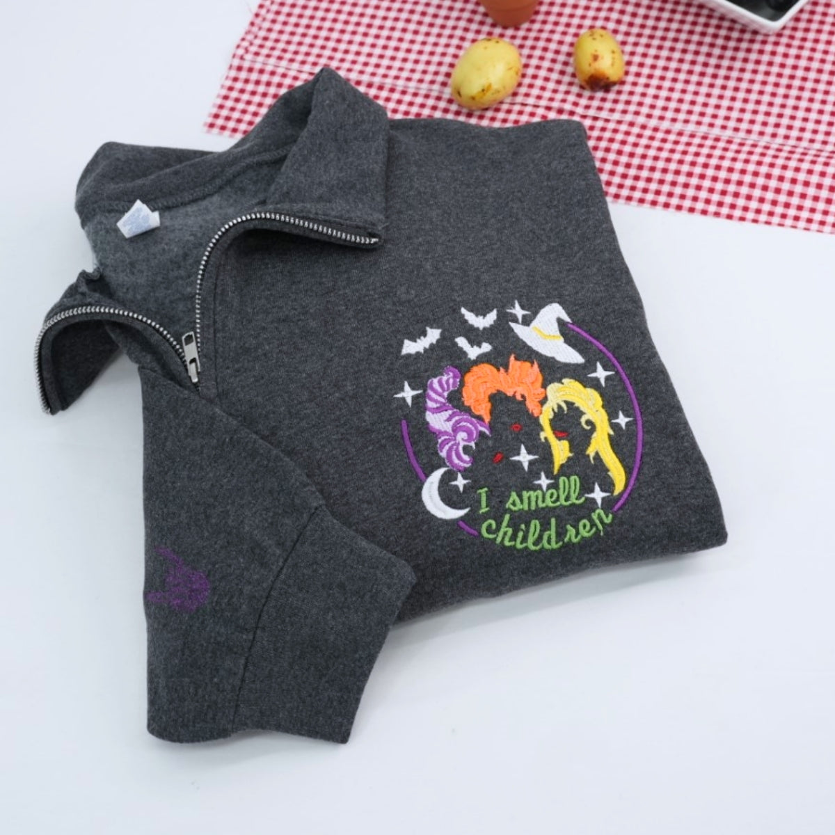 Sweats à capuche assortis brodés personnalisés avec ange et chat démon pour couples