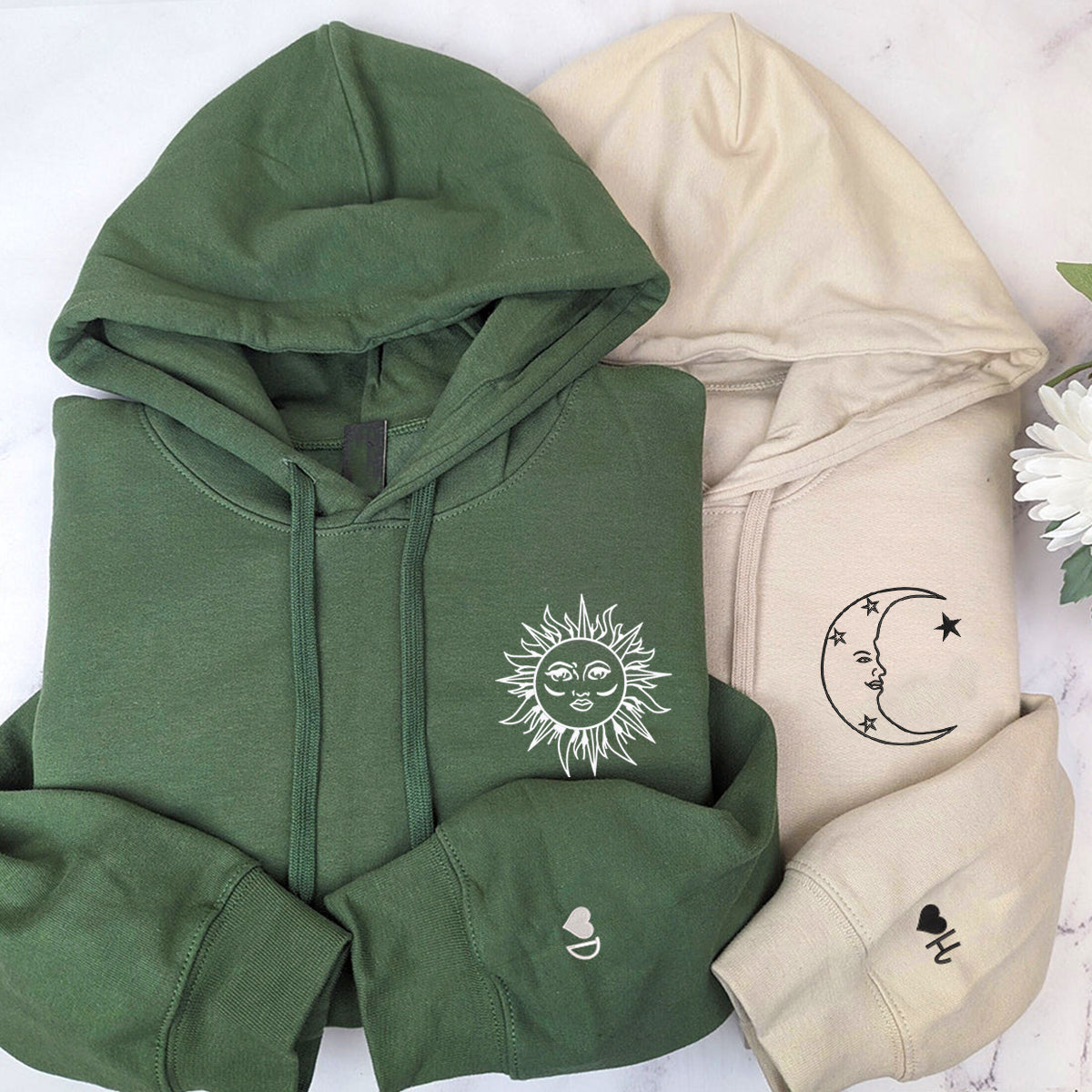 Ensemble sweat à capuche brodé lune et soleil personnalisé
