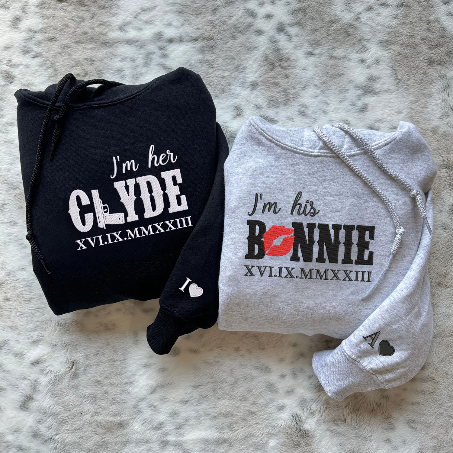 Bestickte His Bonnie Her Clyde Hoodies oder Sweatshirts mit römischen Ziffern