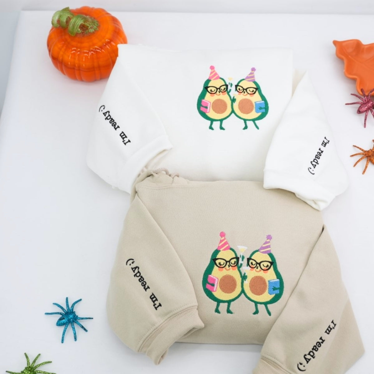 Individuell bestickte Engel- und Dämonenkatze-Kapuzenpullover für Paare