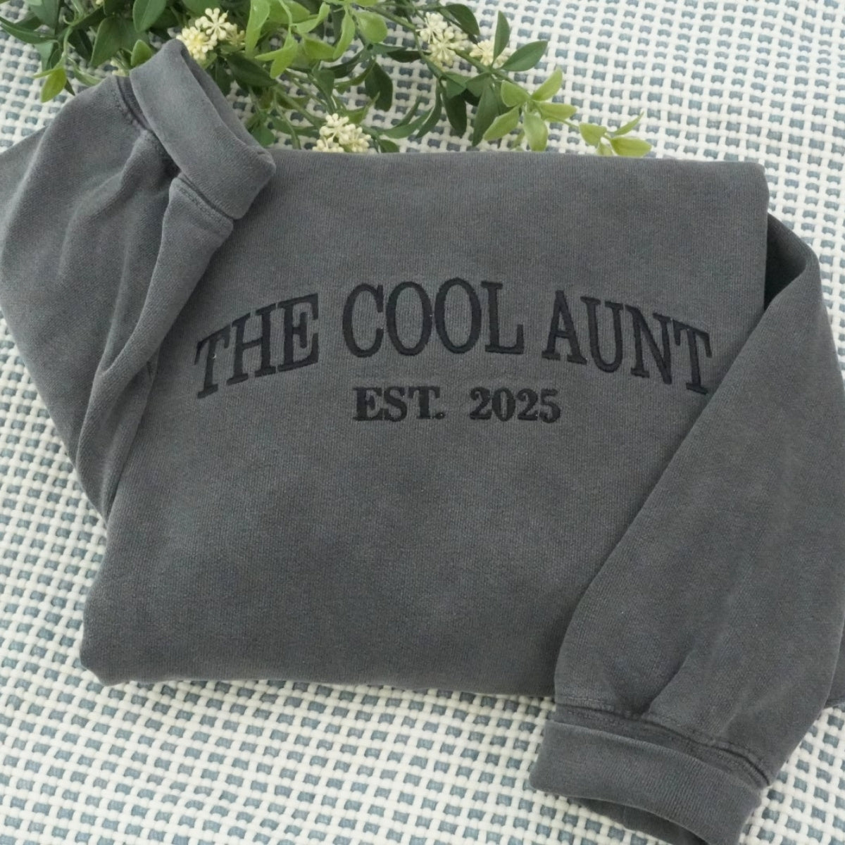 Cool Aunt Custom Hoodies - Personalized Aunt Embroidered Sweatshirts - Perfect Aunt Gift with EST Date - Family Role Celebration Apparel
