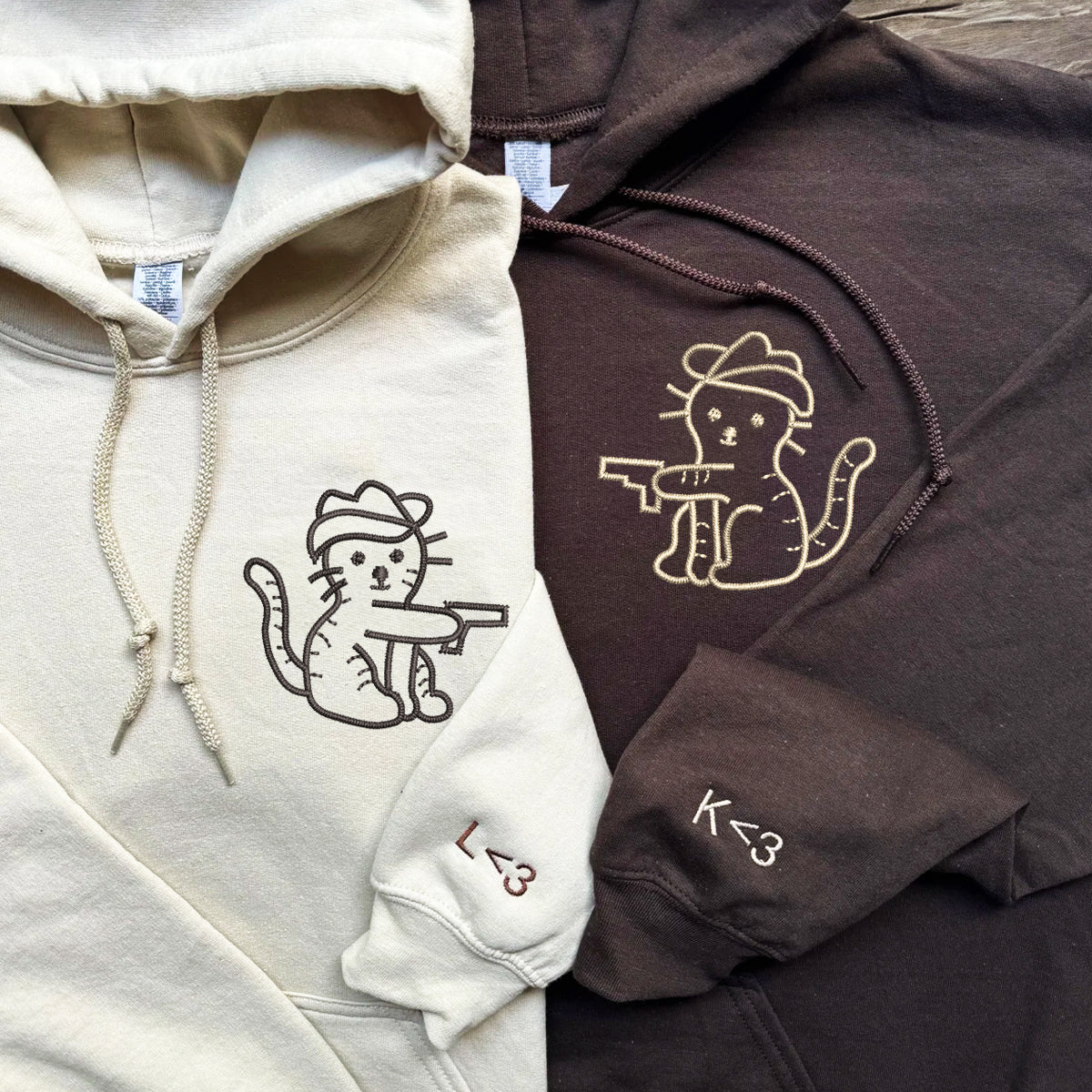 Benutzerdefinierte bestickte Cowboy Cat Guns passende Hoodies für Paare