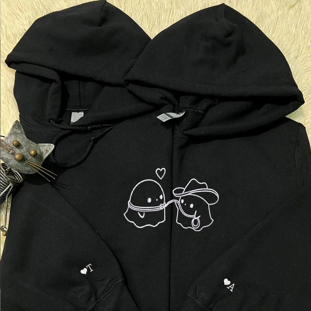 Benutzerdefinierte bestickte Cowboy Ghost Love passende Hoodies für Paare
