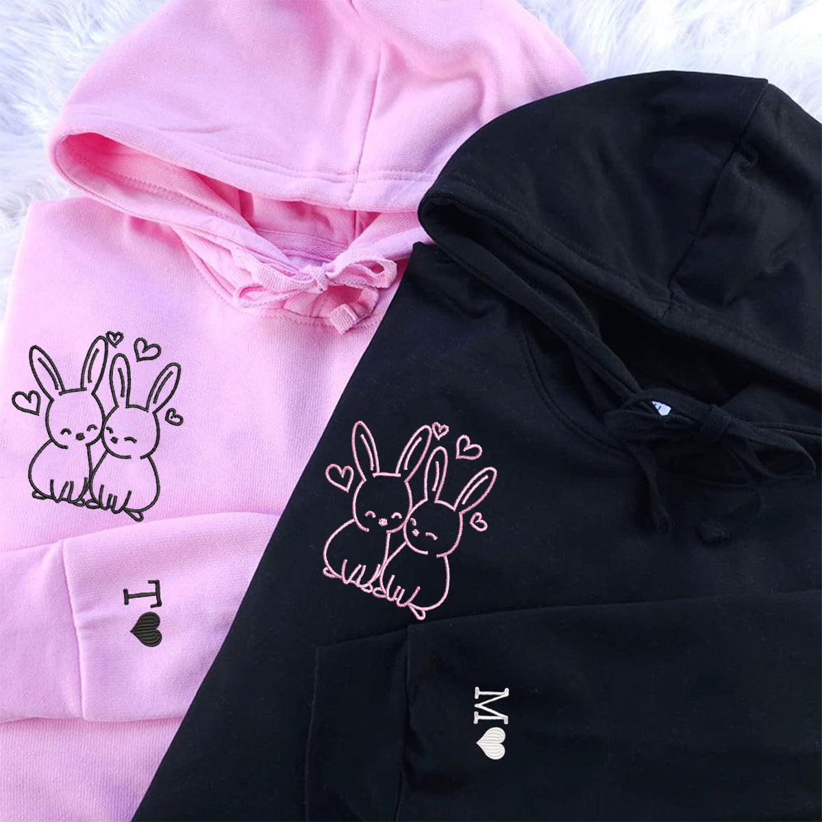 Sweats à capuche assortis personnalisés avec motif lapin mignon brodé pour couples