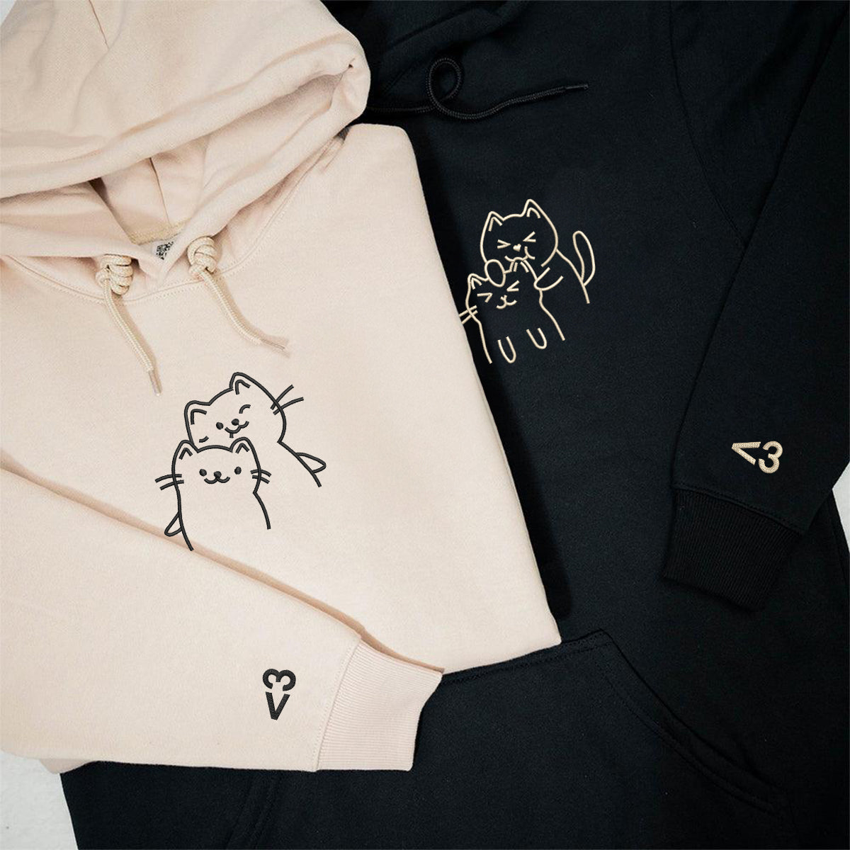 Individuell bestickte Doodle Cat Love Passende Hoodies für Paare