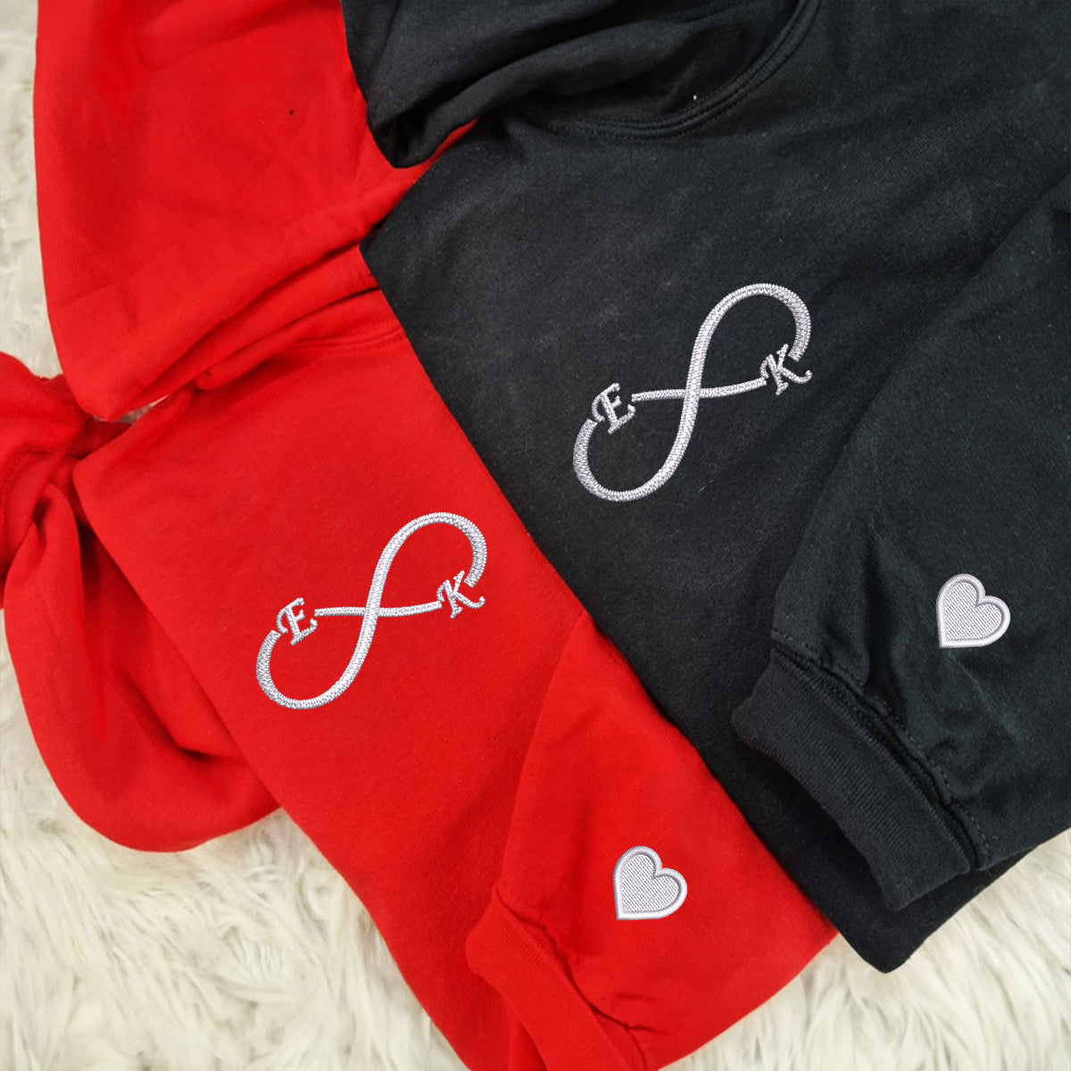 Individuell bestickte „I Love You Infinity“-Kapuzenpullover für Paare
