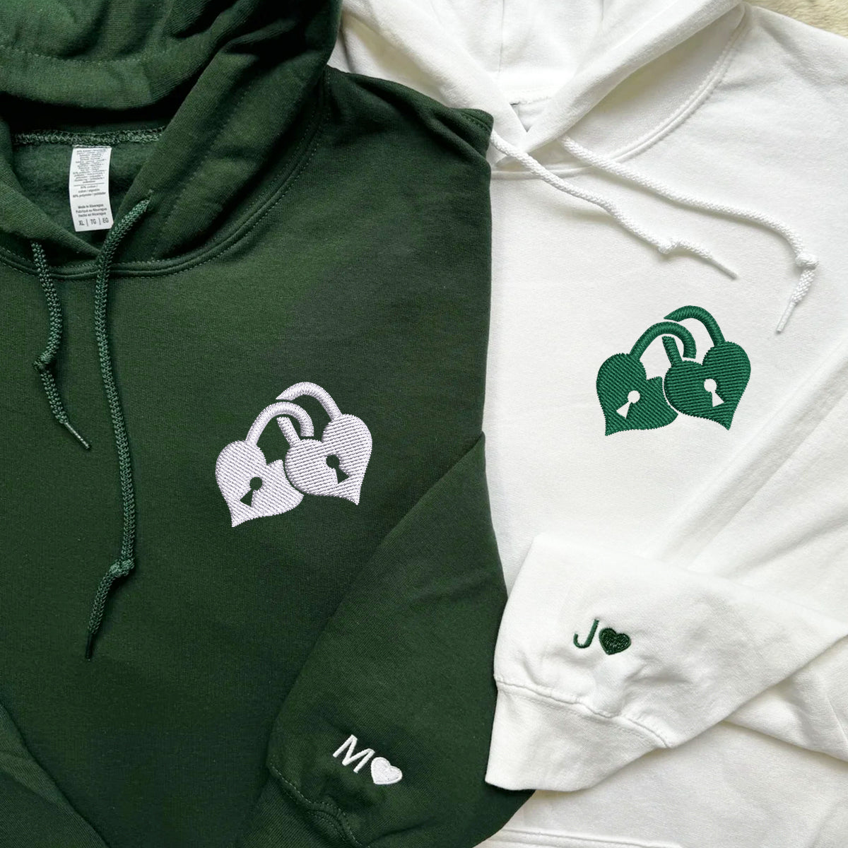 Sweats à capuche assortis avec cadenas d'amour brodés personnalisés pour couples