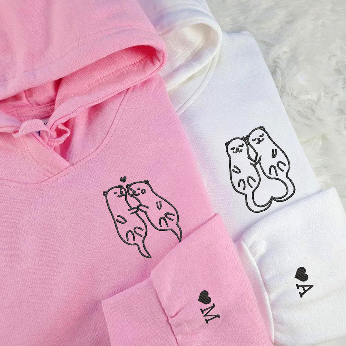 Sweats à capuche assortis brodés personnalisés en forme de loutre pour couples