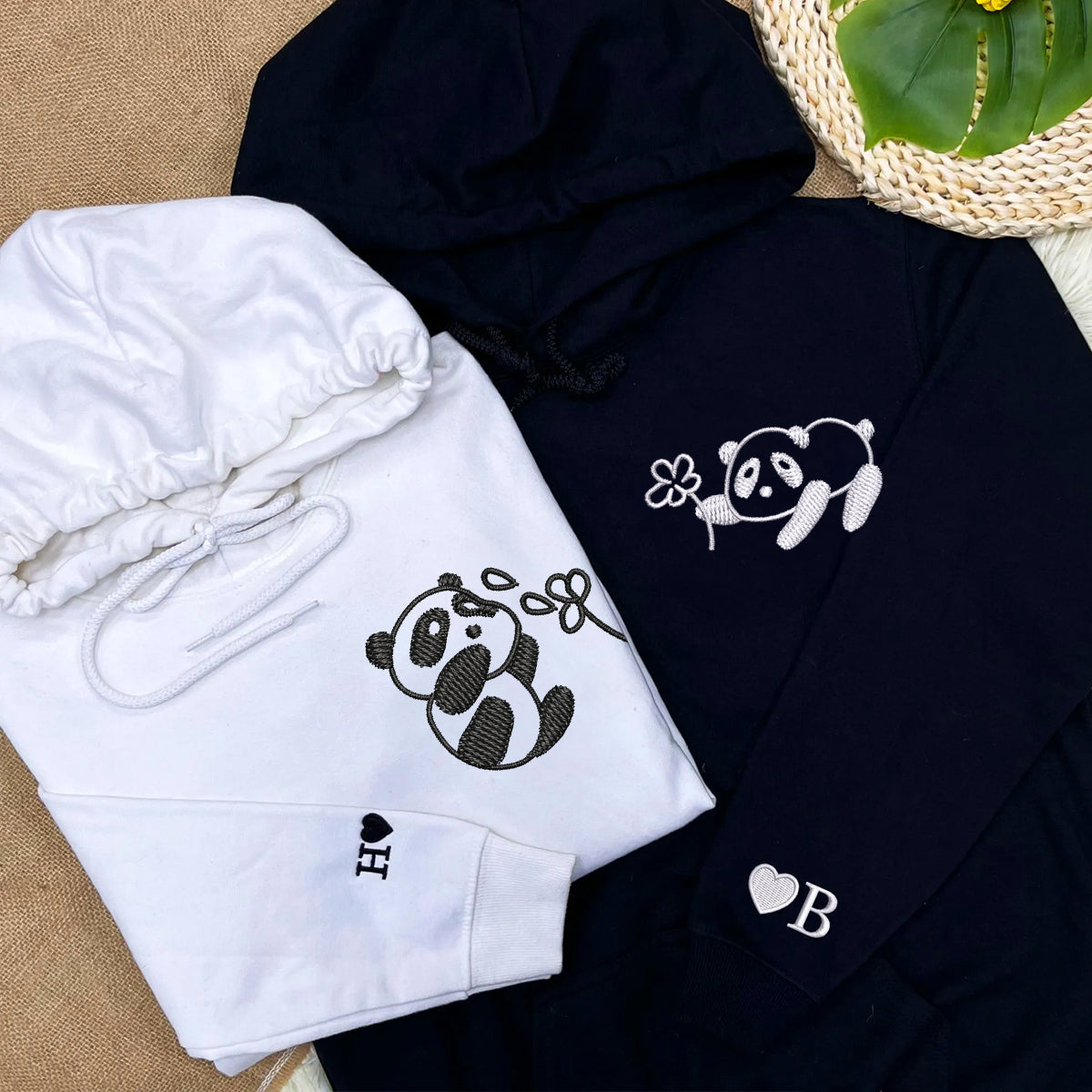 Individuell bestickter Panda mit Blumen Passende Hoodies für Paare