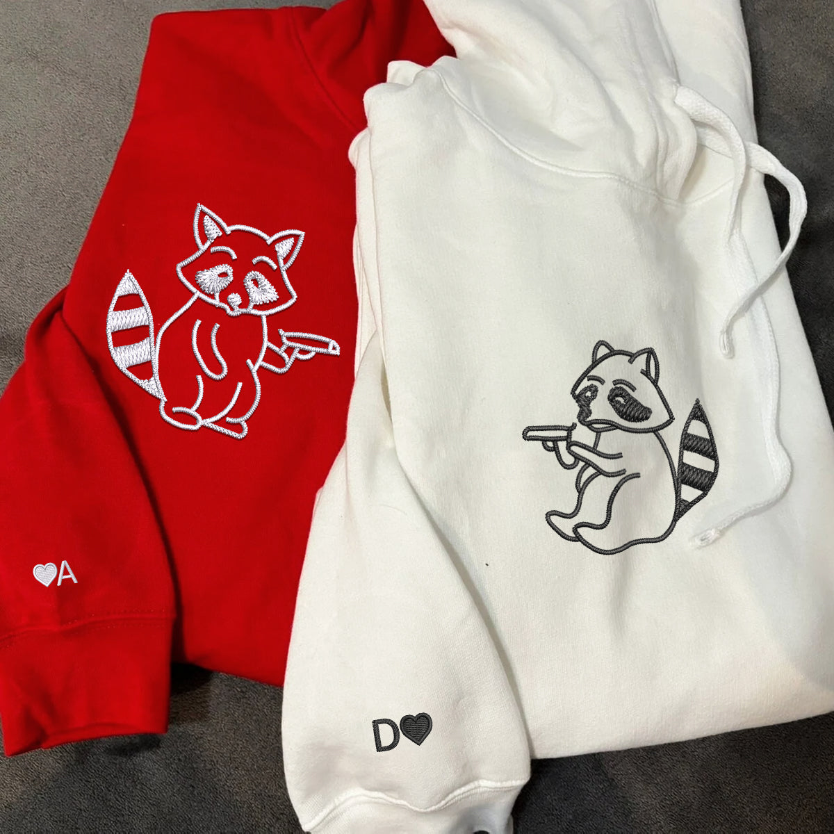 Sweats à capuche assortis personnalisés avec armes de raton laveur brodées pour couples