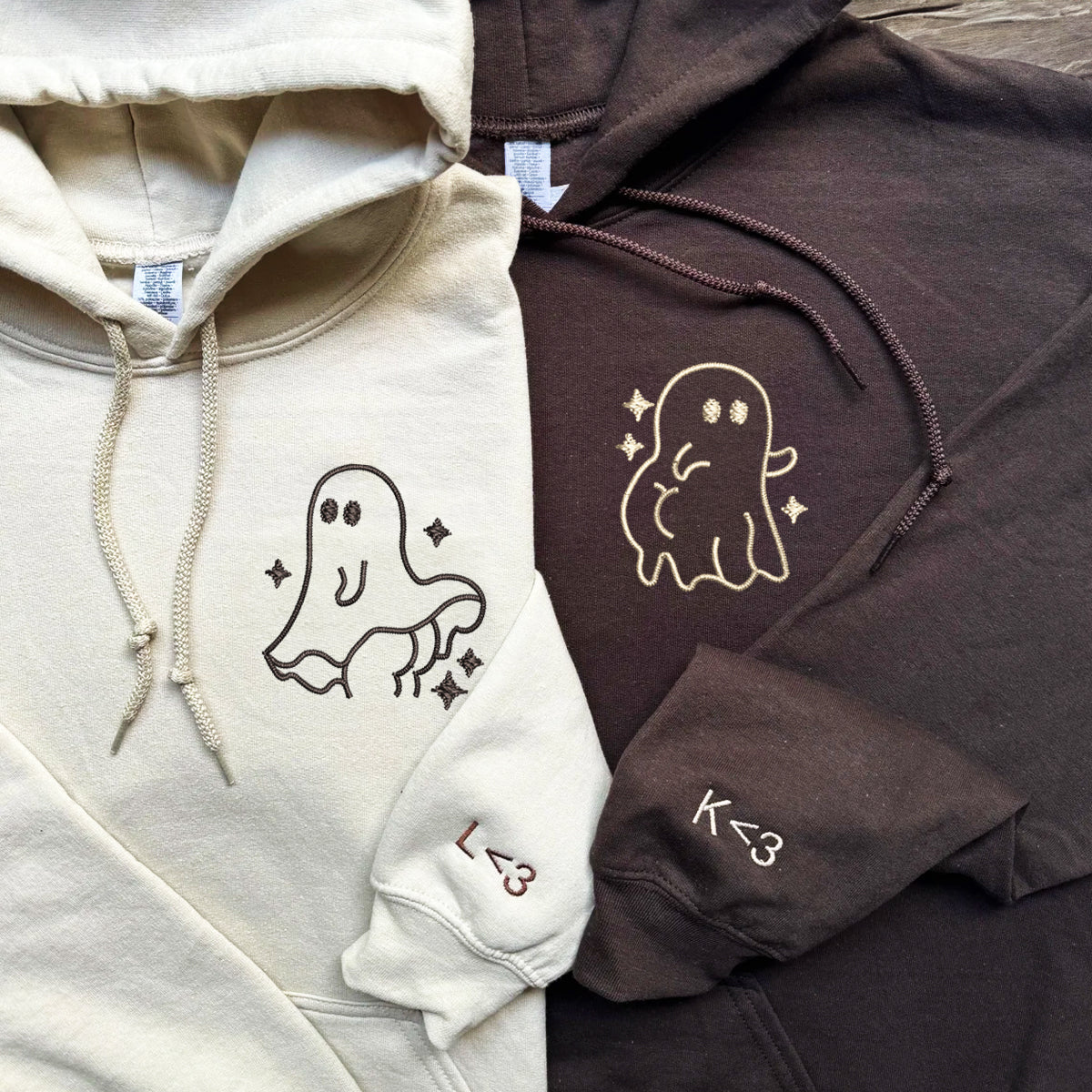 Sweats à capuche assortis brodés personnalisés Sassy Ghost pour couples
