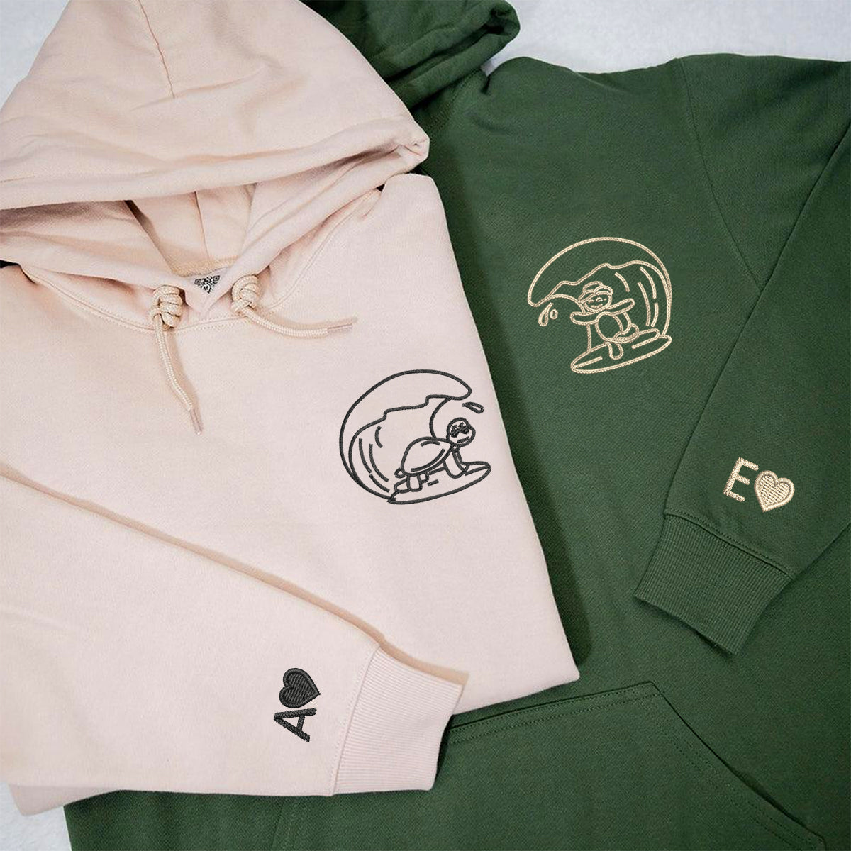 Individuell bestickte Surfs Up Turtles Passende Hoodies für Paare