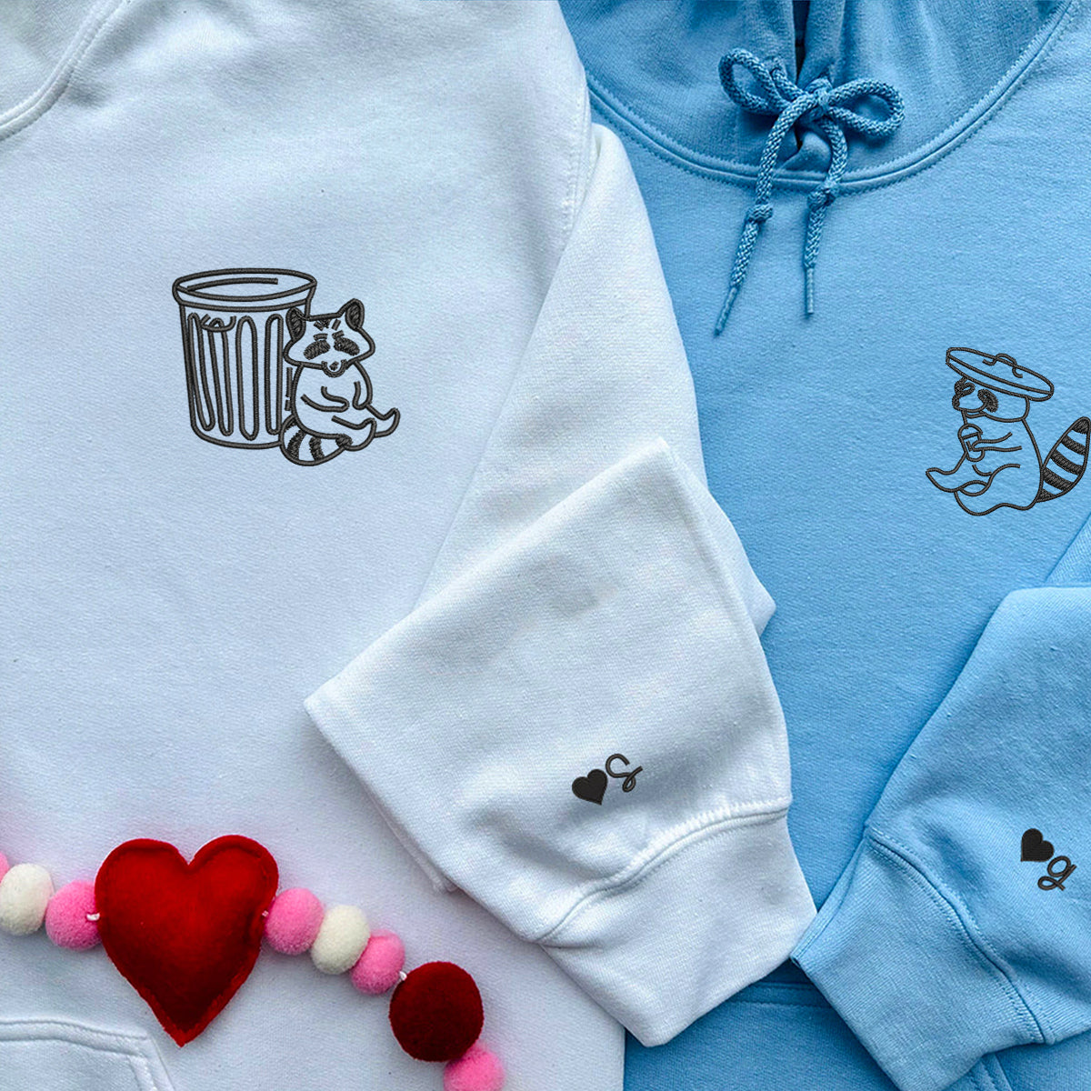 Sweats à capuche assortis brodés Trash Pandas pour couples