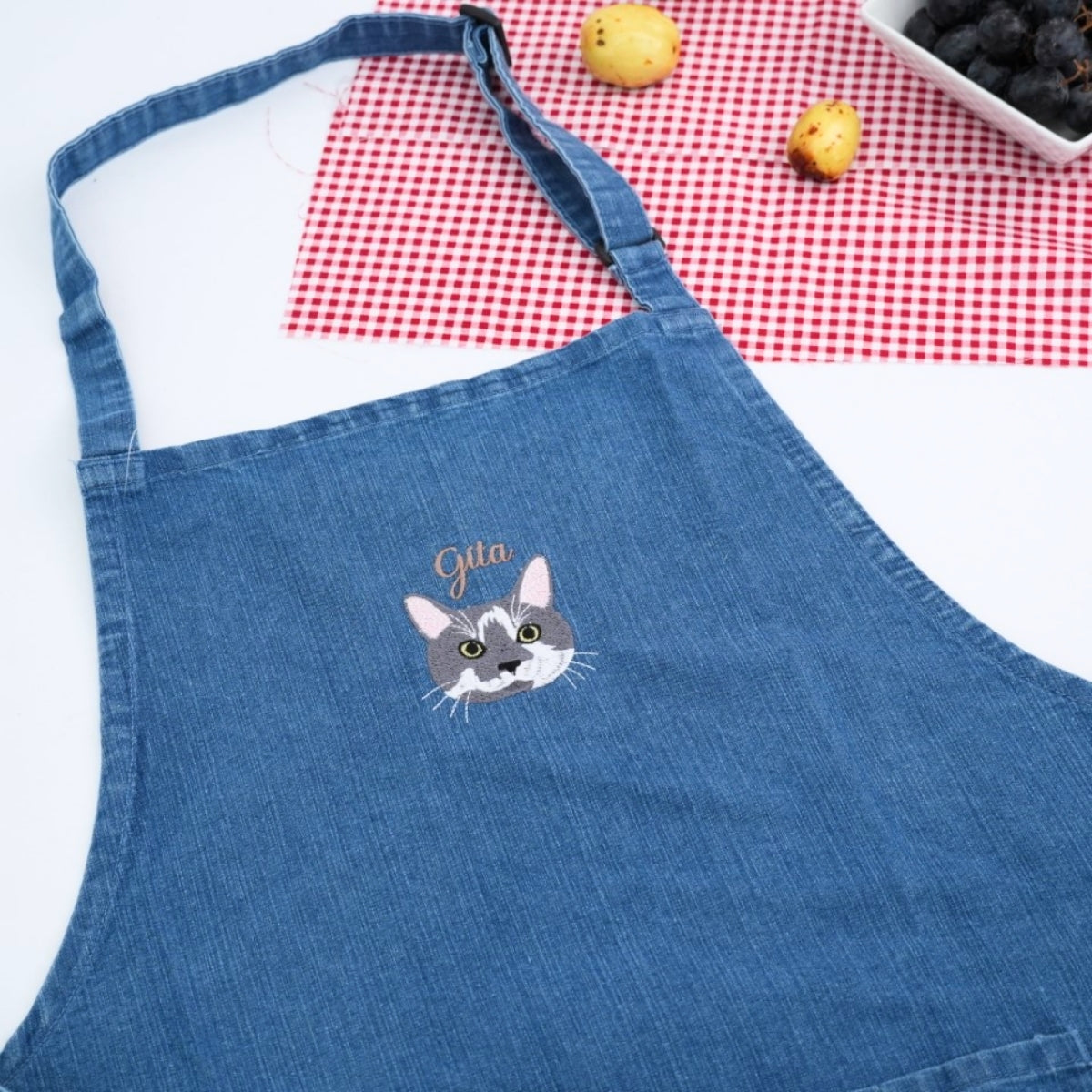 Custom Cat Embroidered Aprons - Personalized Pet Portrait Kitchen Apparel - Perfect Cat Lover Gift
